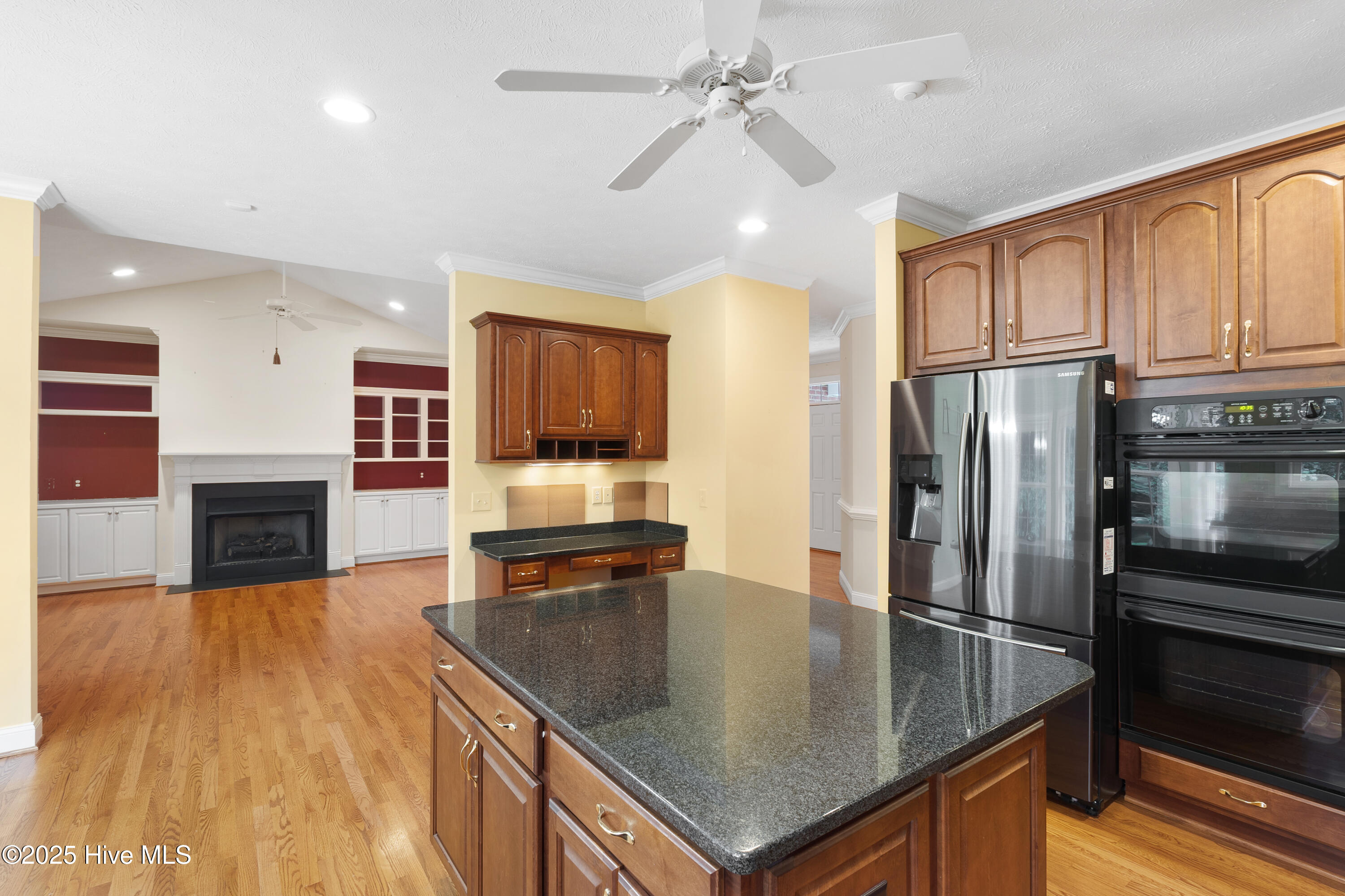 115 Lake Forest Drive SW