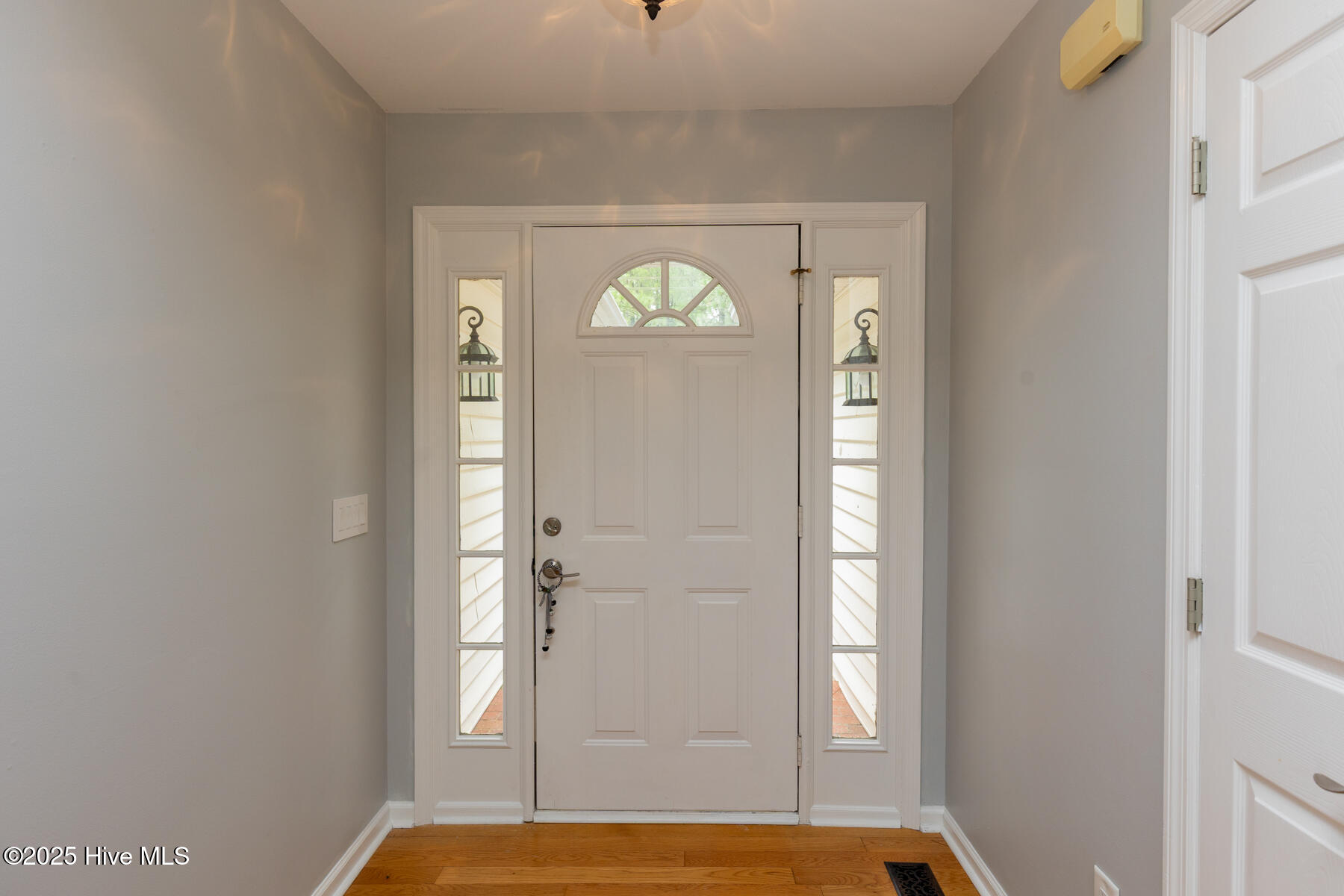 102 Seminole Court