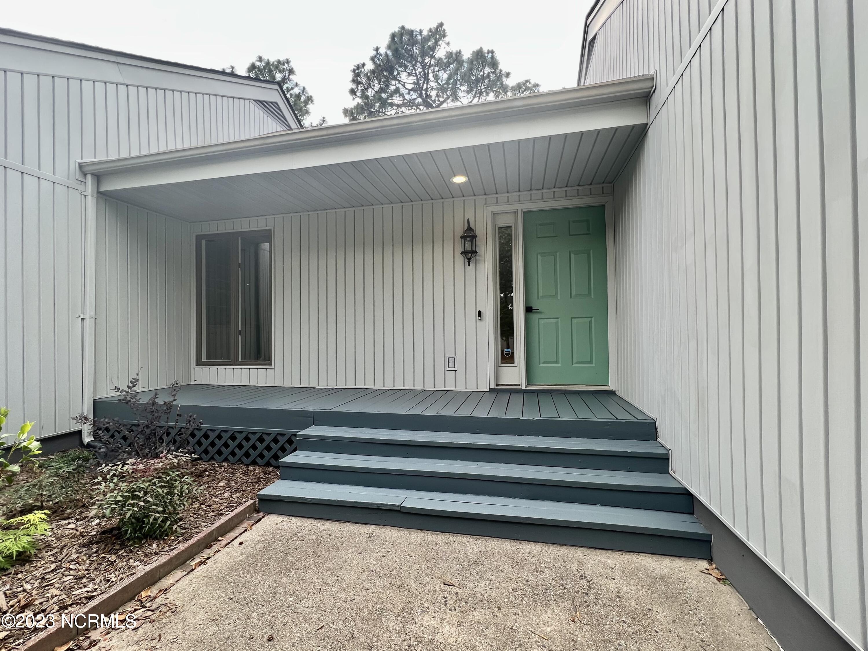 440 Central Drive