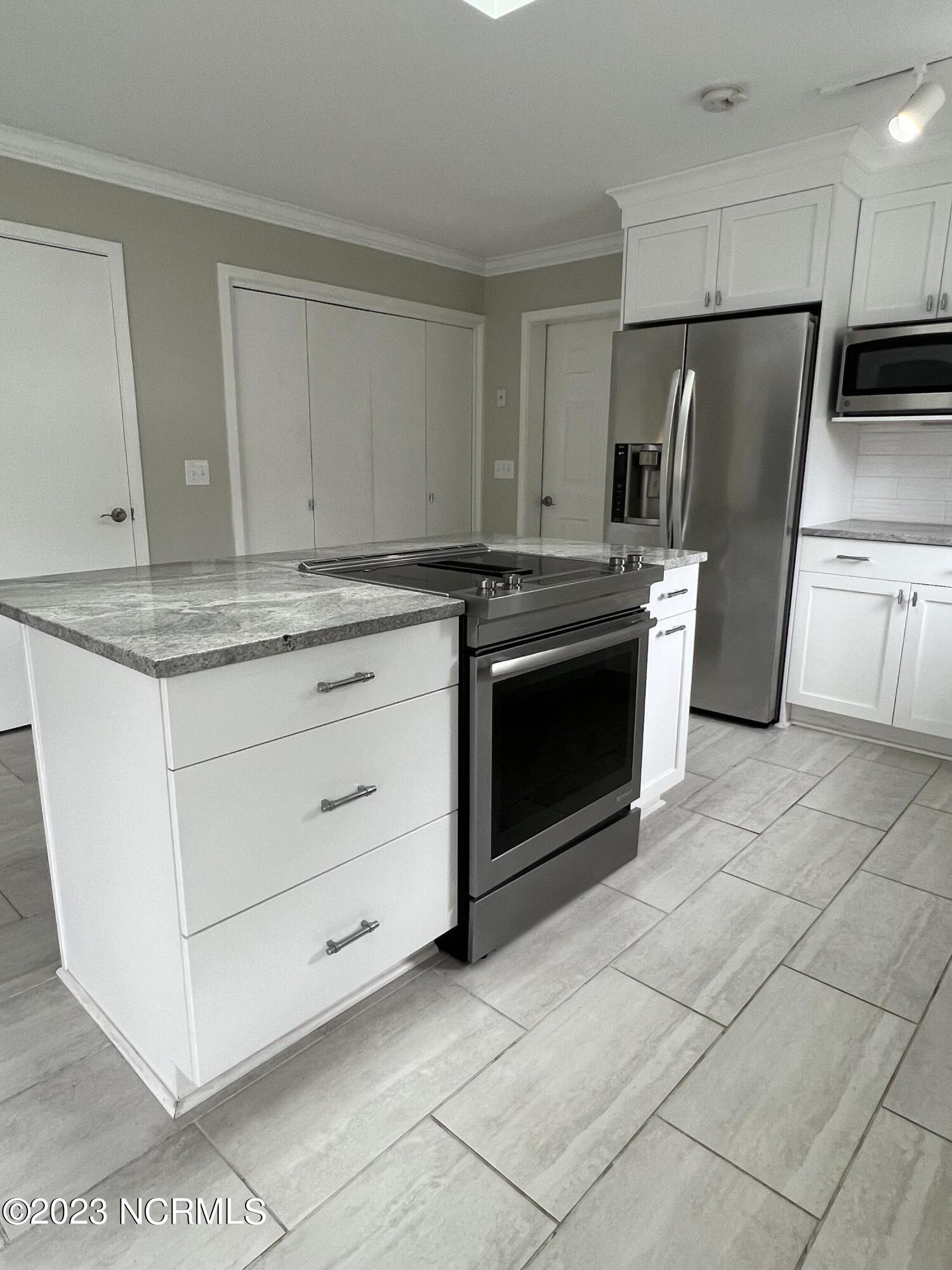 440 Central Drive