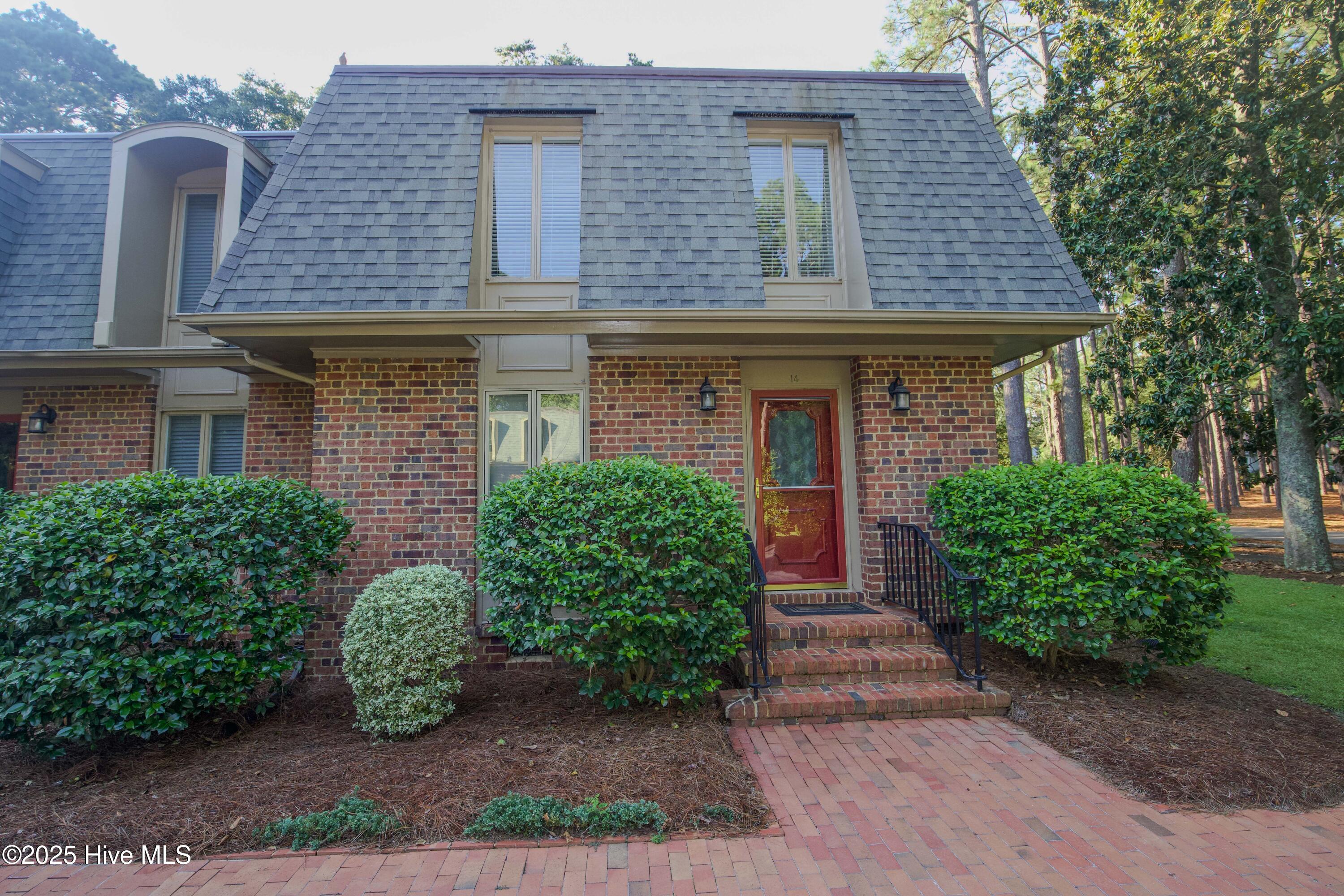 190 Palmetto Road, 14