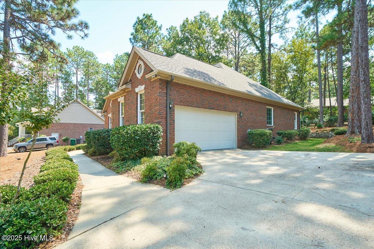 32 Juniper Creek Boulevard