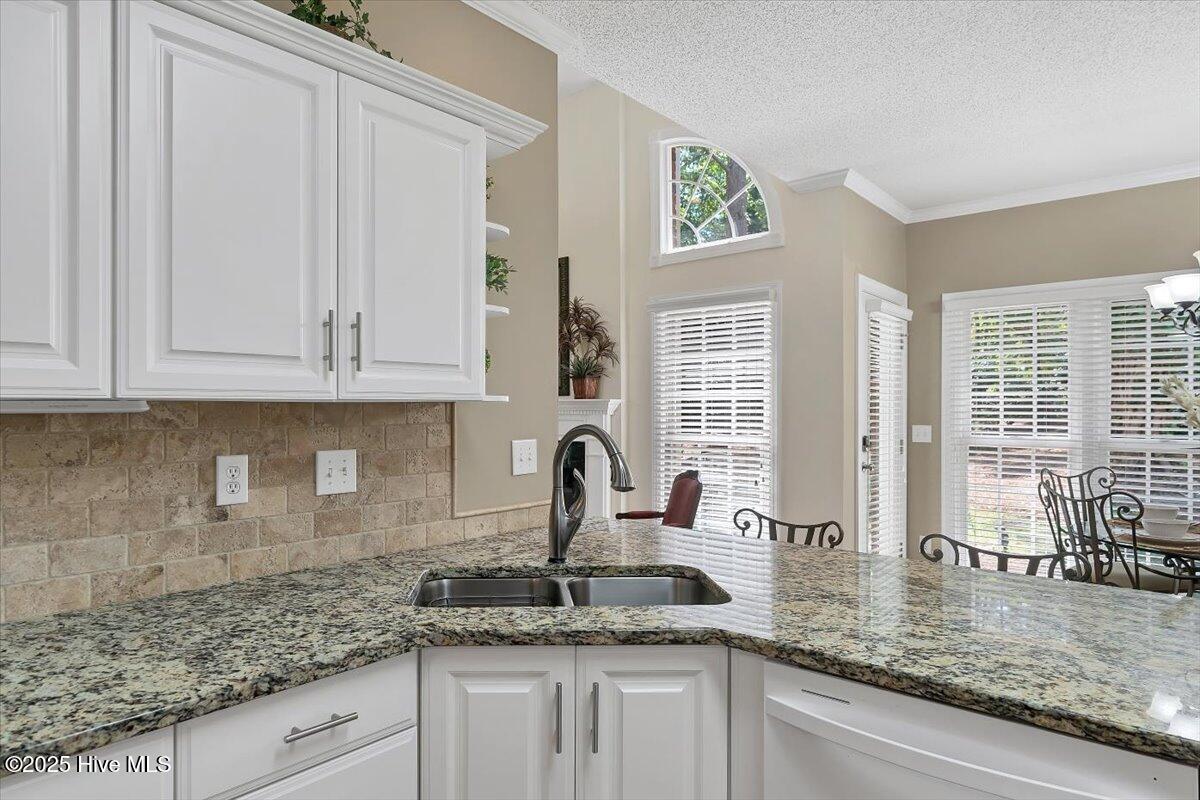 32 Juniper Creek Boulevard