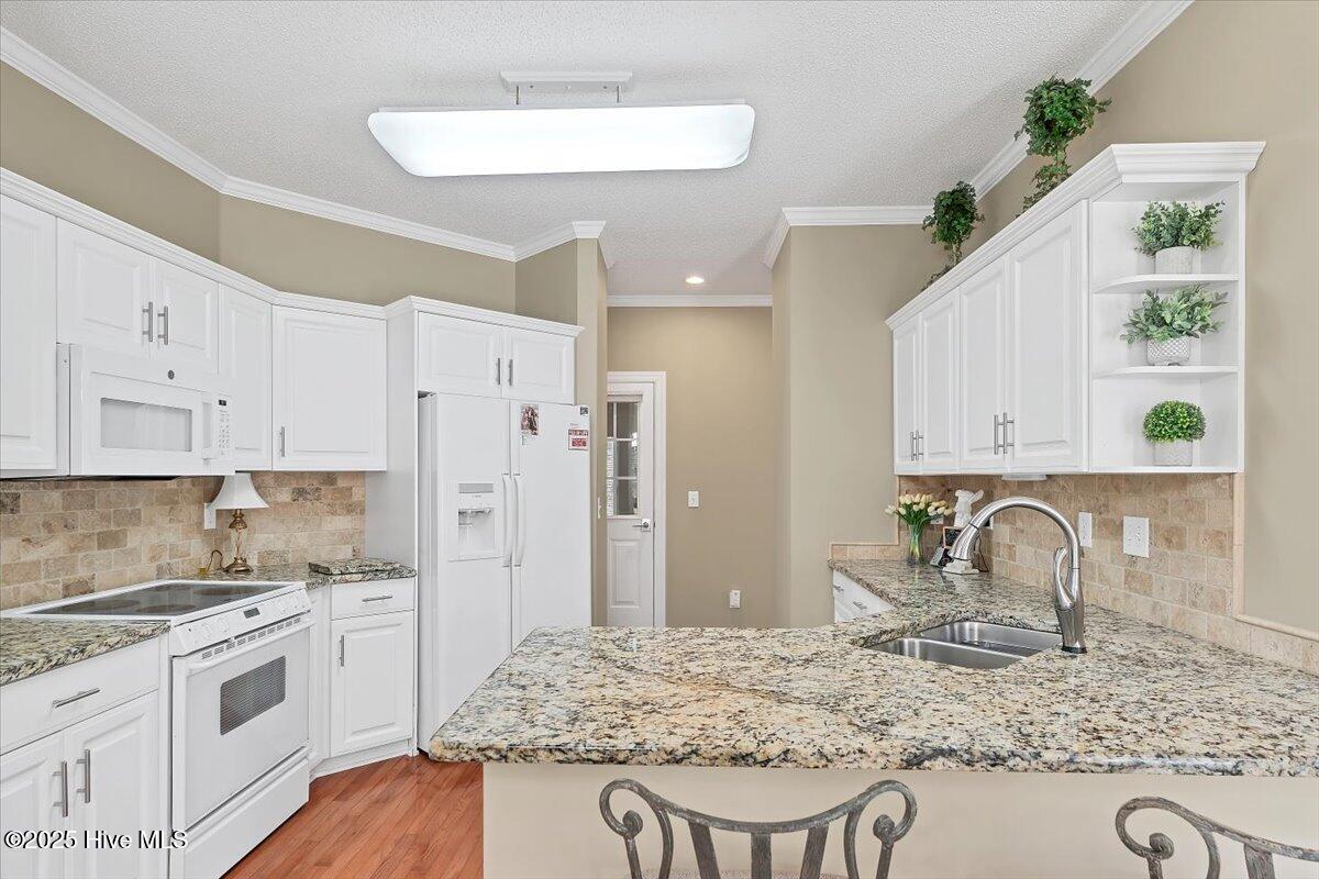 32 Juniper Creek Boulevard