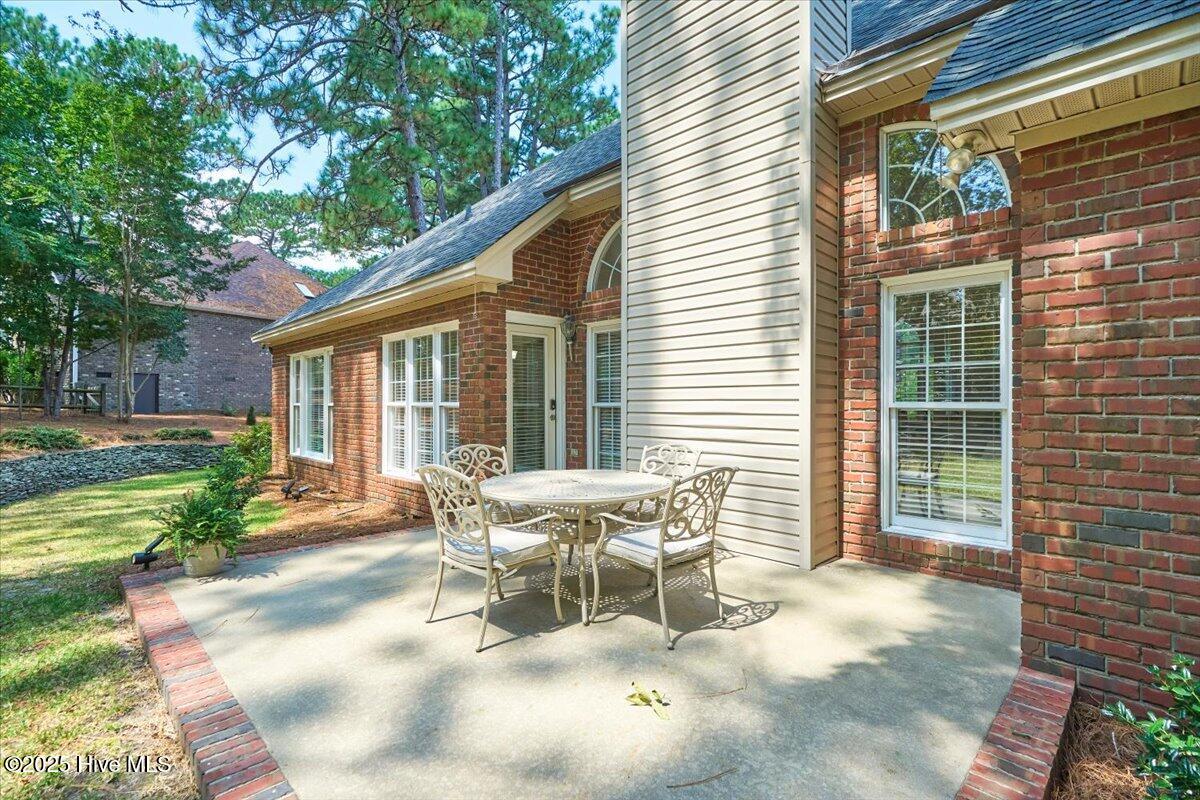 32 Juniper Creek Boulevard