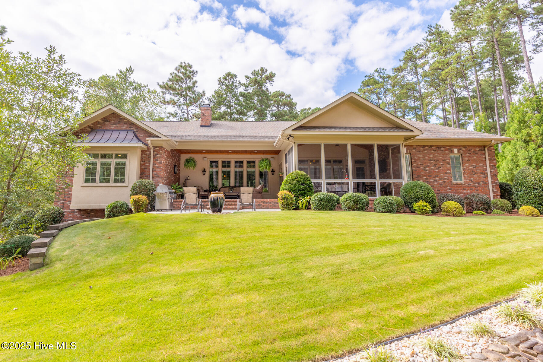 11 Whithorn Court