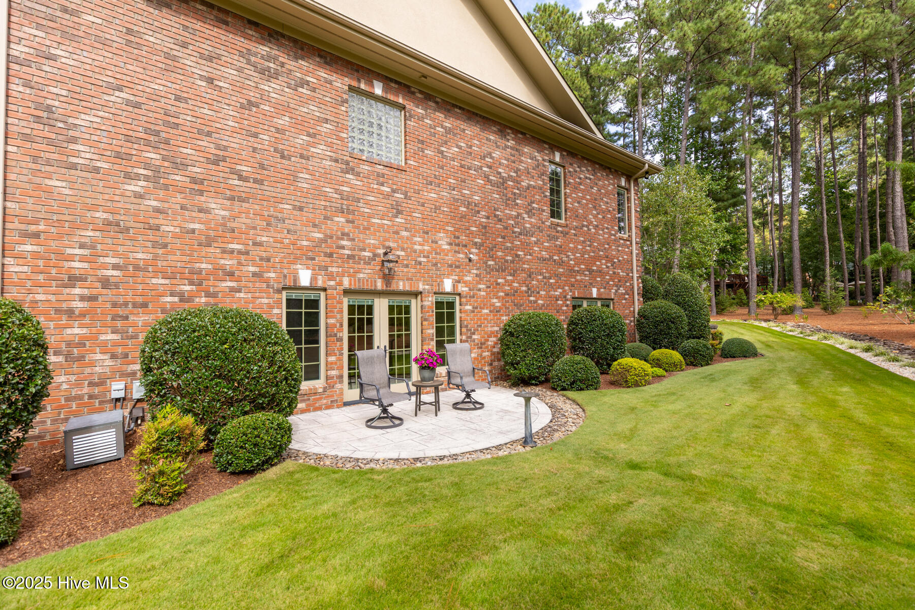 11 Whithorn Court
