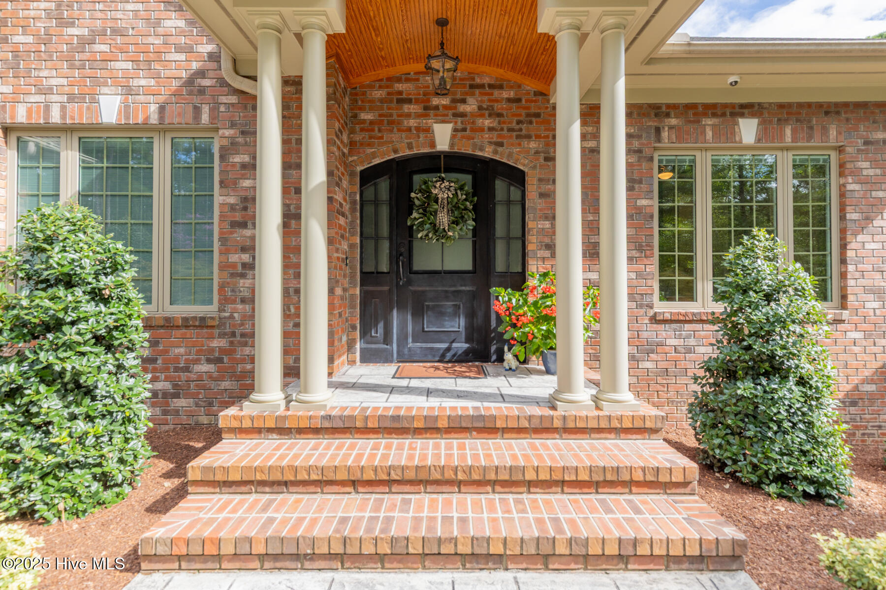 11 Whithorn Court