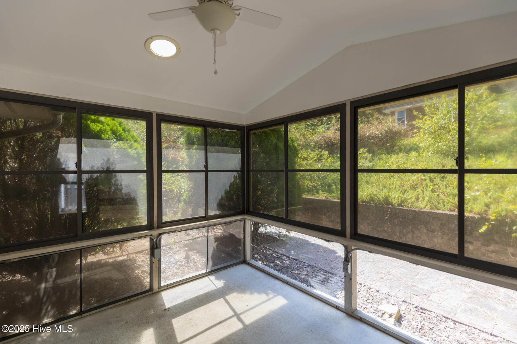 109 Wimbledon Drive