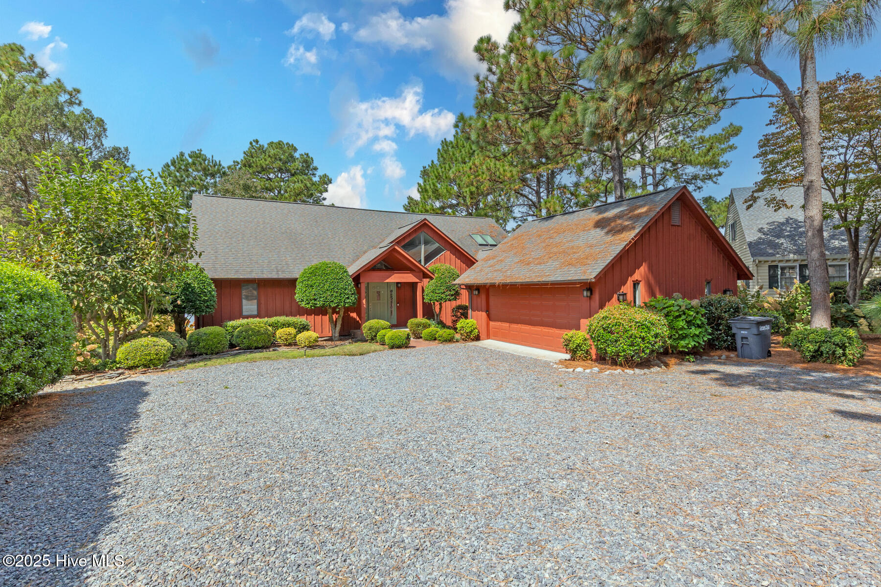 121 Lakeview Point