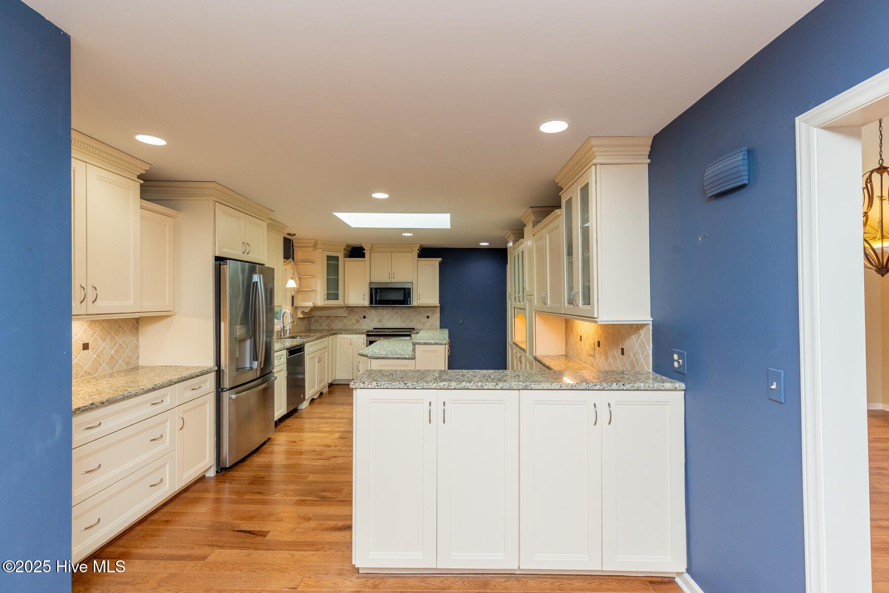 121 Lakeview Point