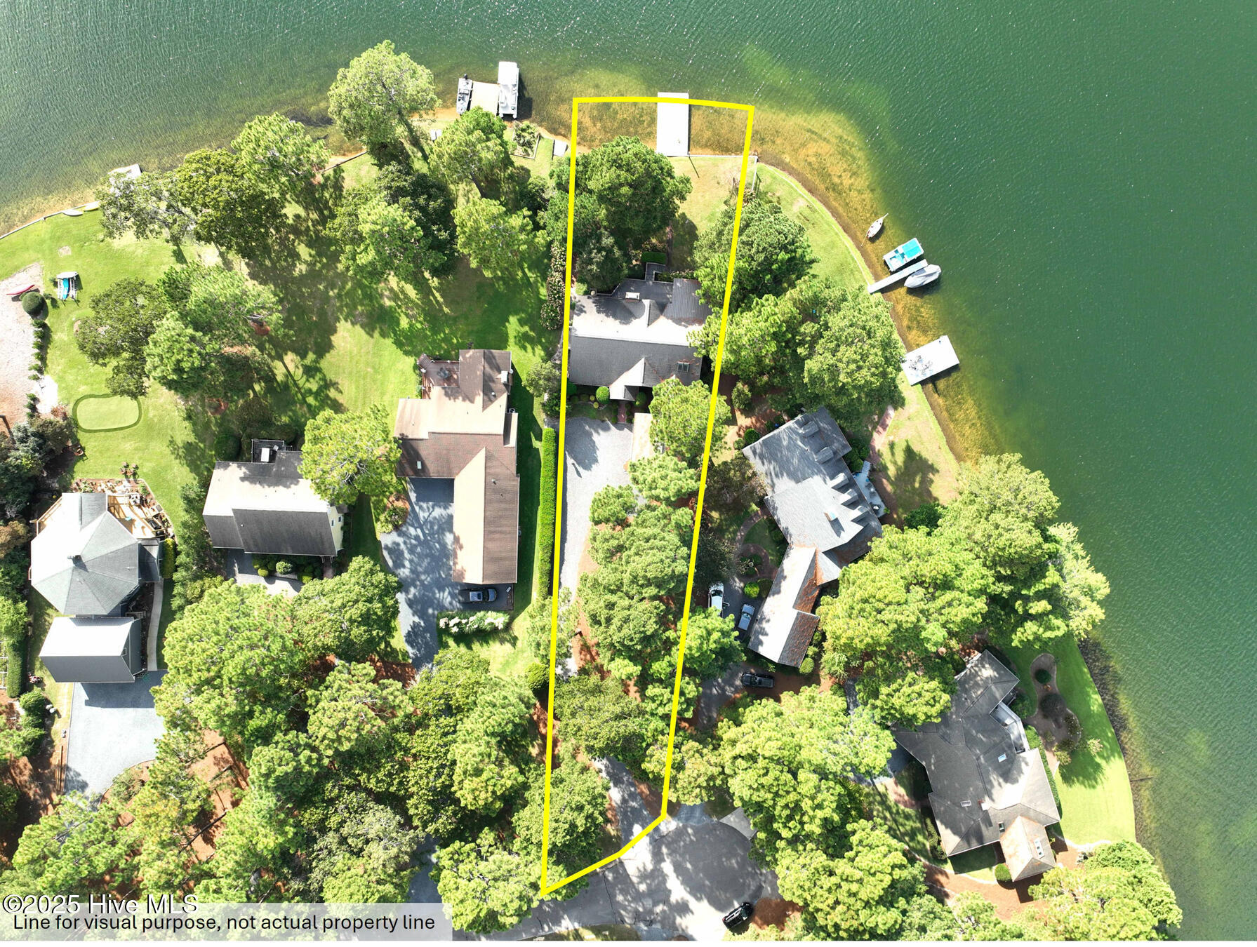 121 Lakeview Point