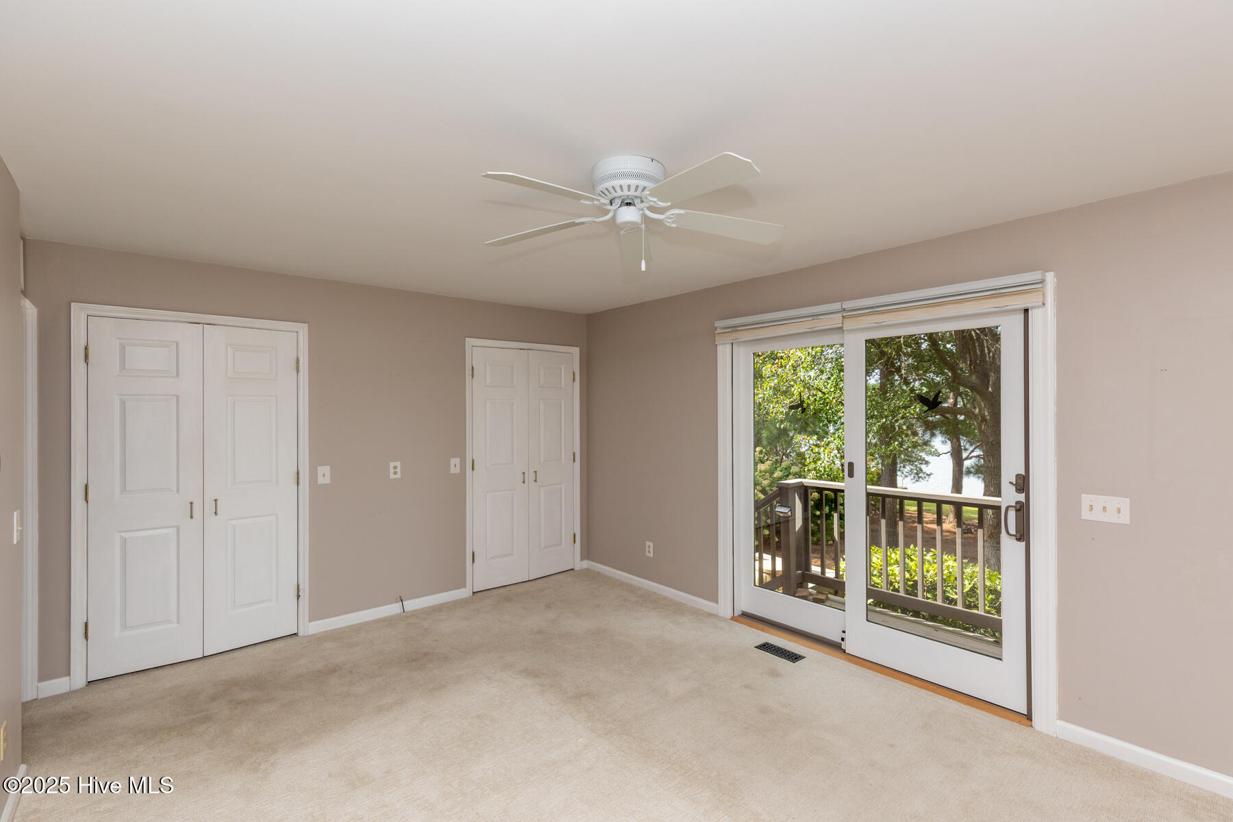 121 Lakeview Point
