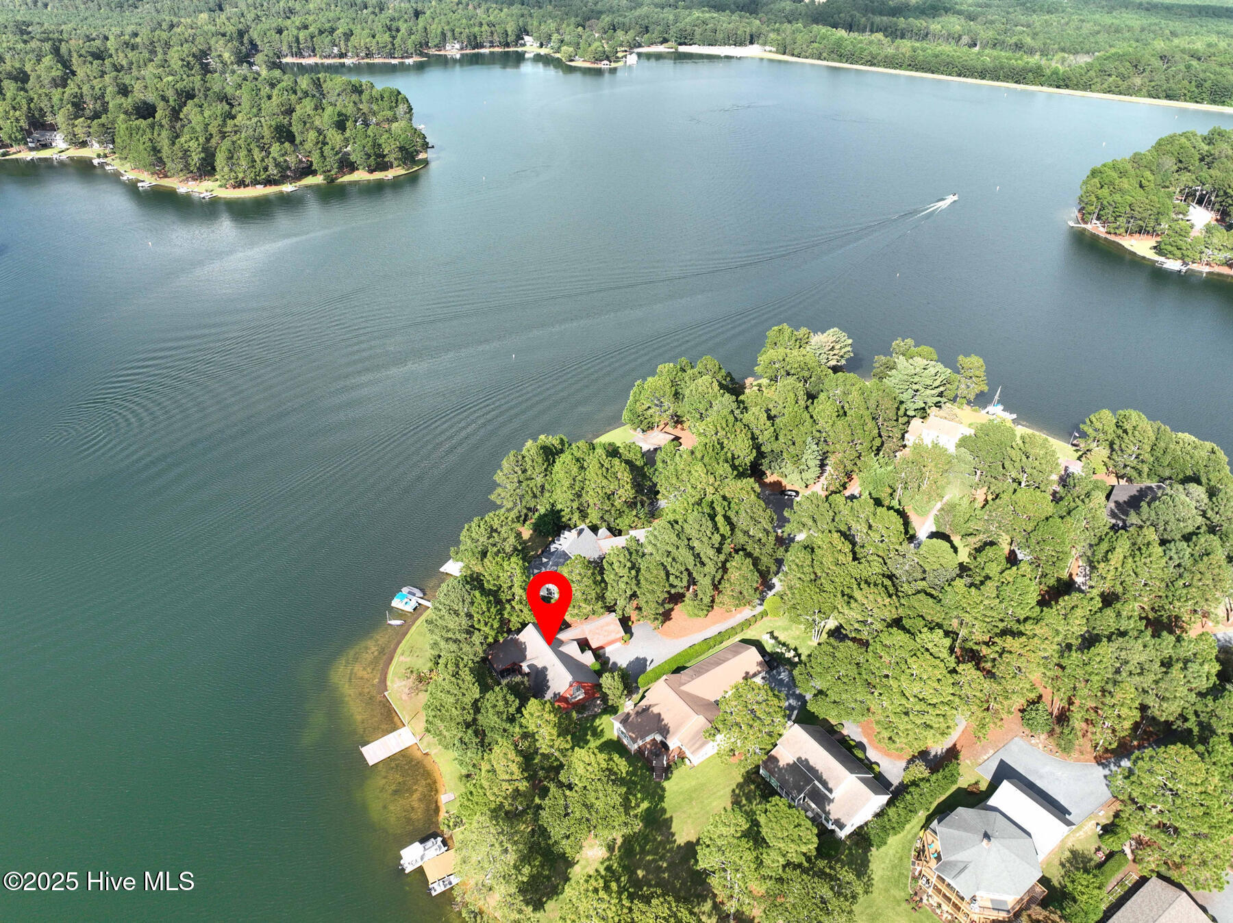 121 Lakeview Point