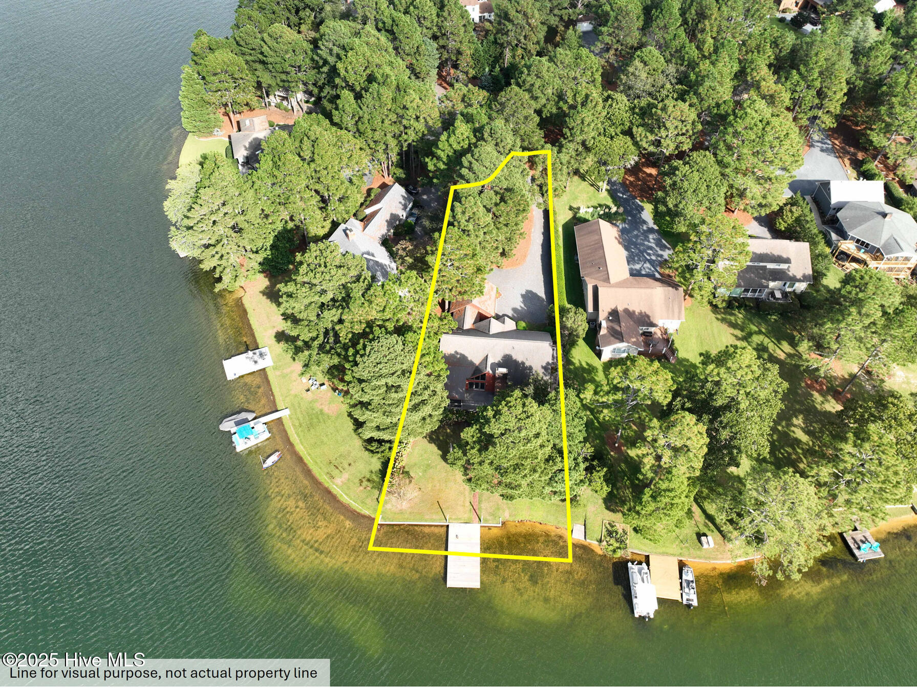 121 Lakeview Point