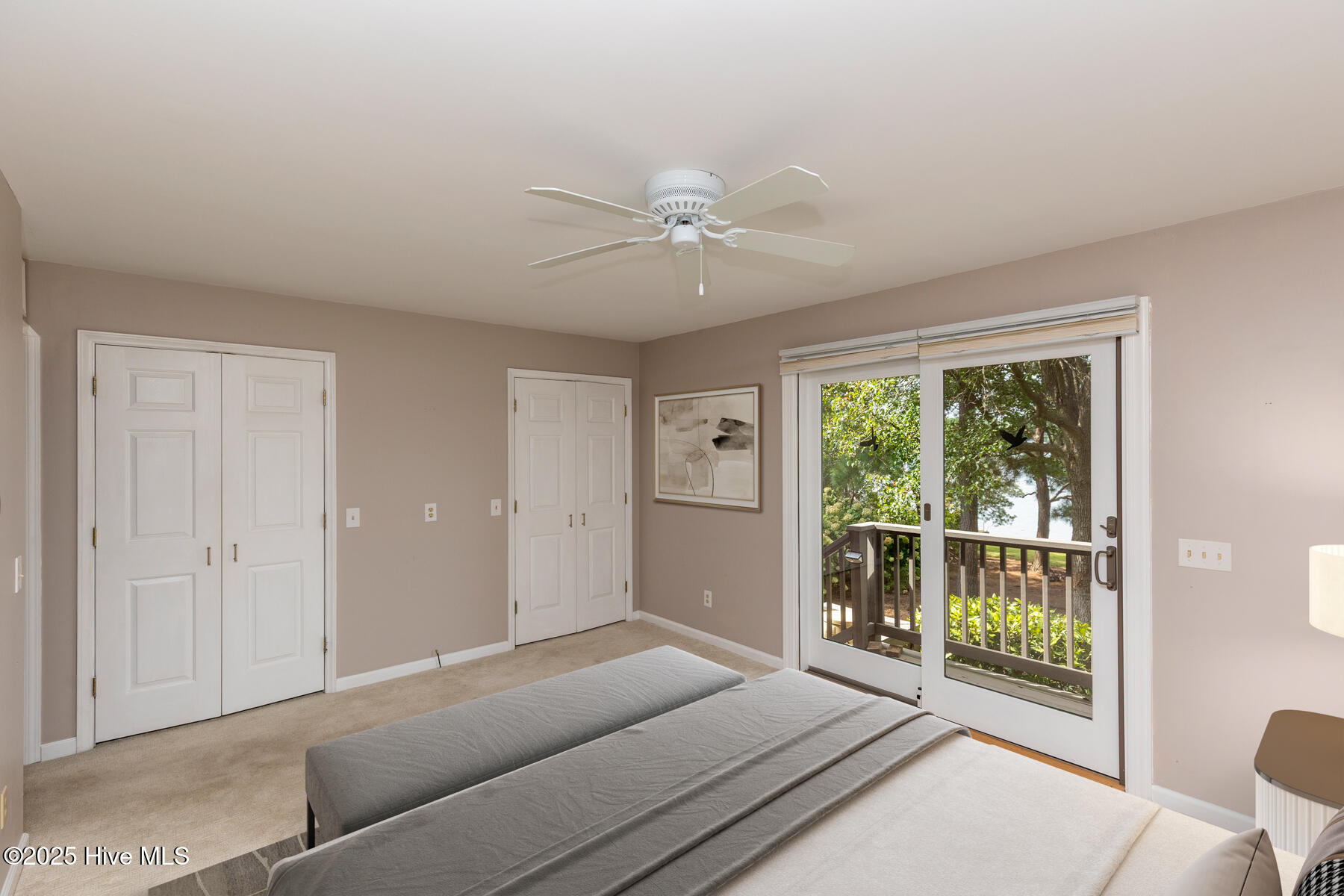 121 Lakeview Point