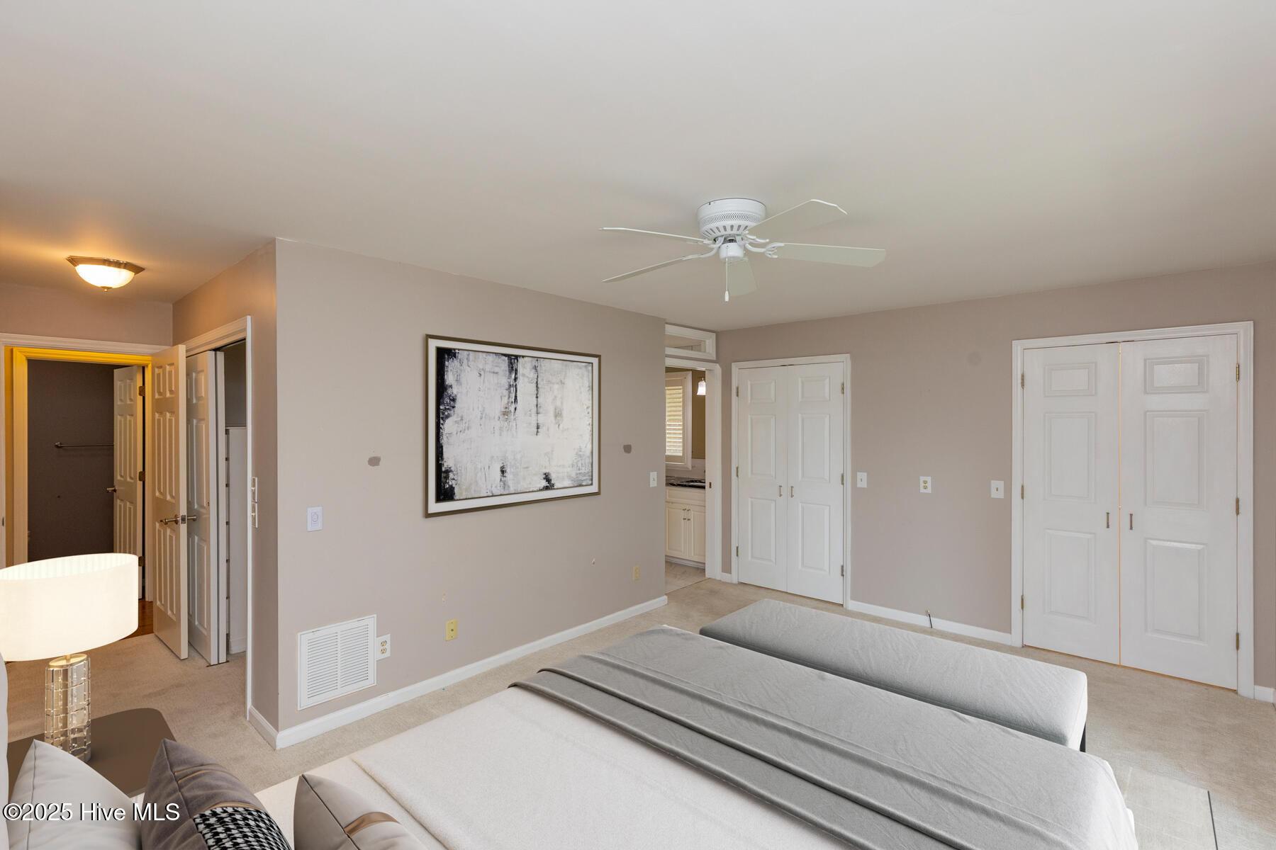 121 Lakeview Point