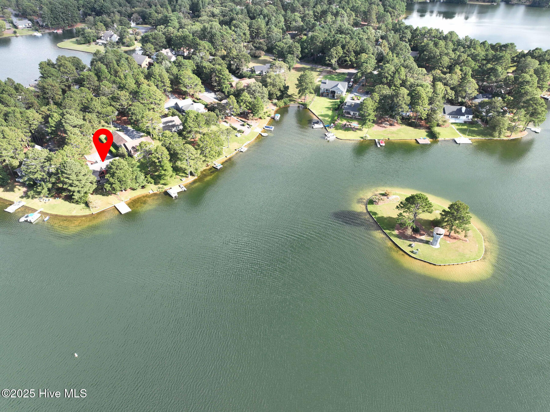 121 Lakeview Point