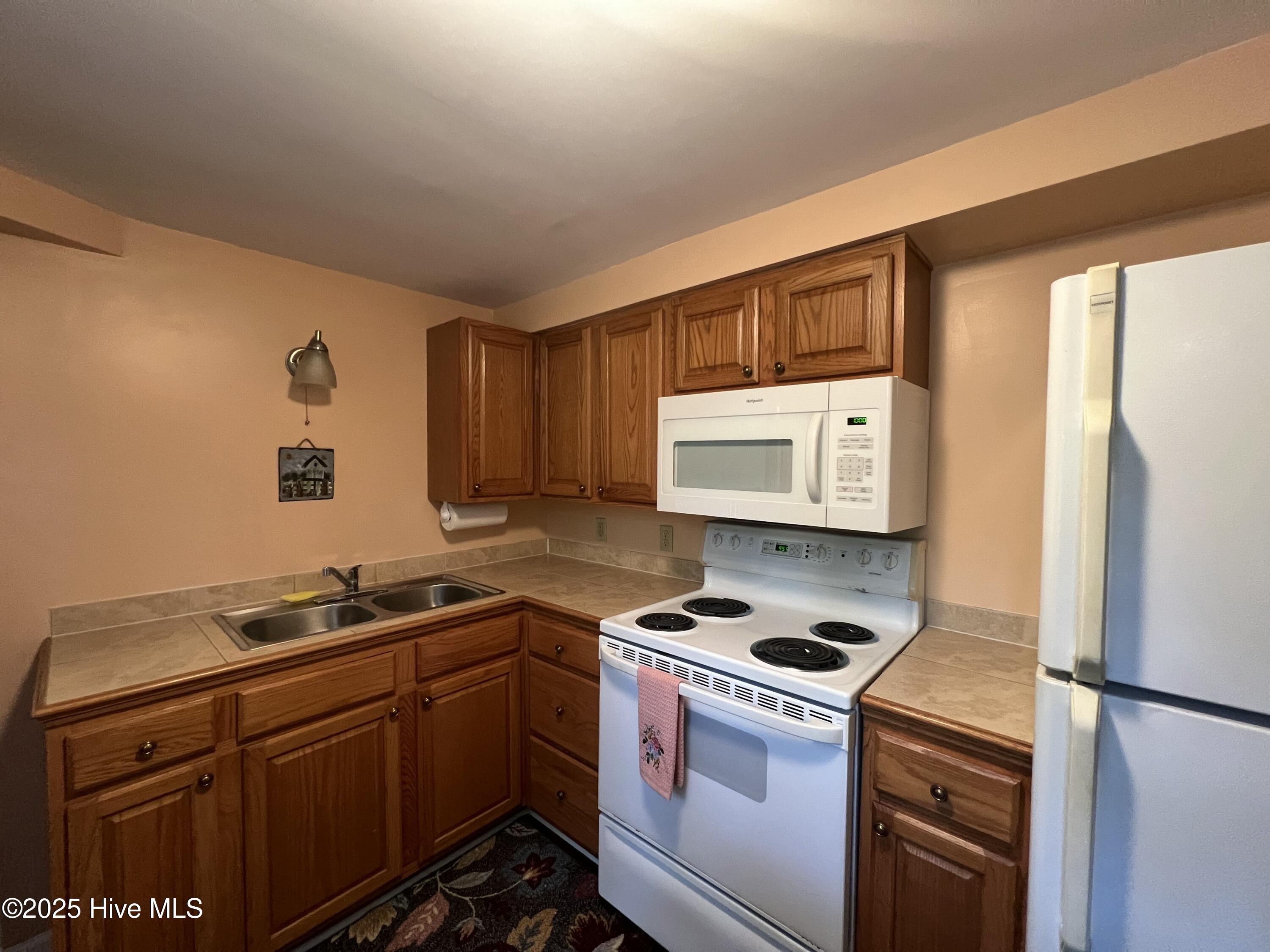 104 Rolling Hill Court, Apt 1