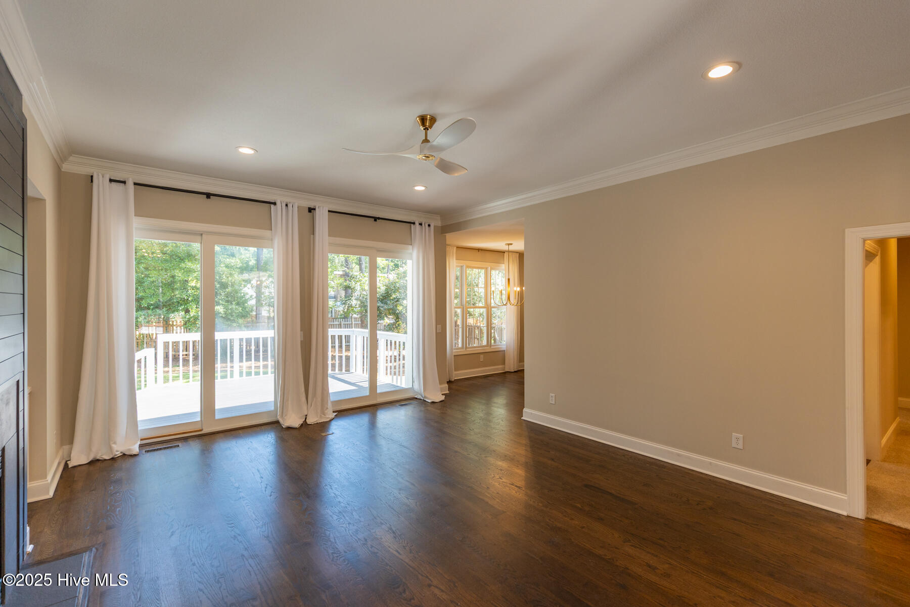 130 Tamarisk Lane