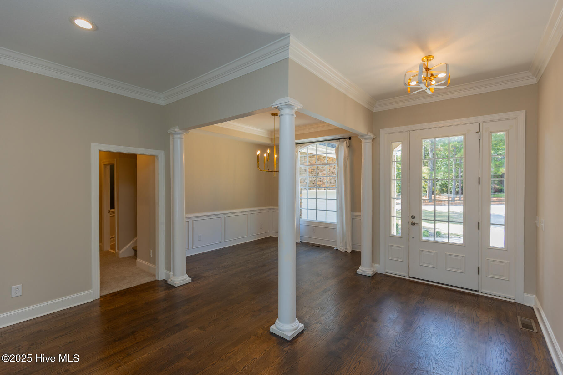 130 Tamarisk Lane