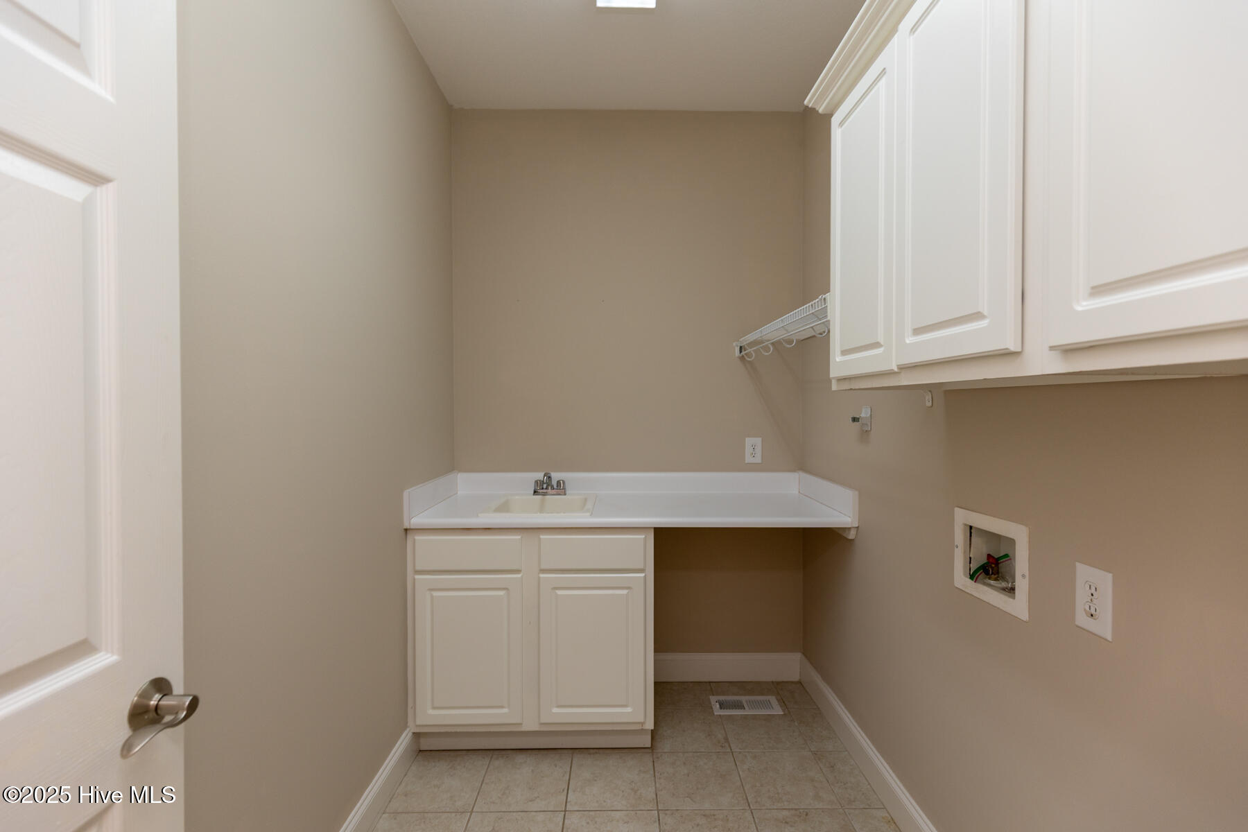 130 Tamarisk Lane