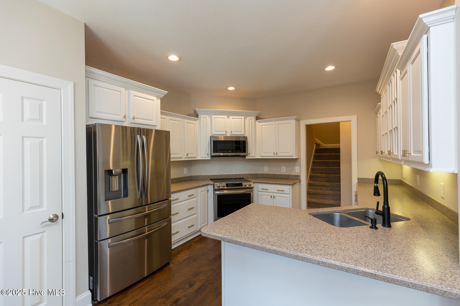130 Tamarisk Lane