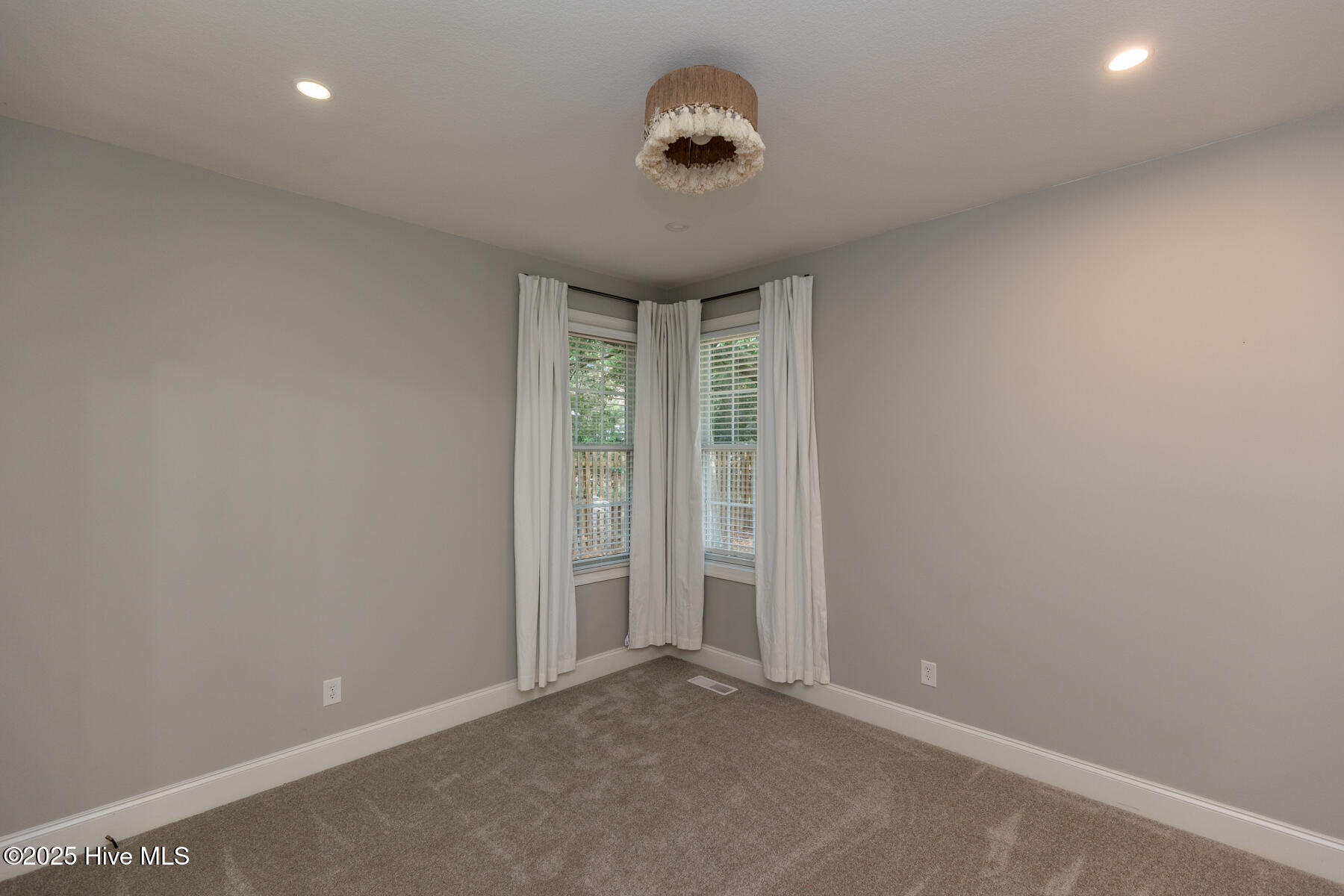 130 Tamarisk Lane