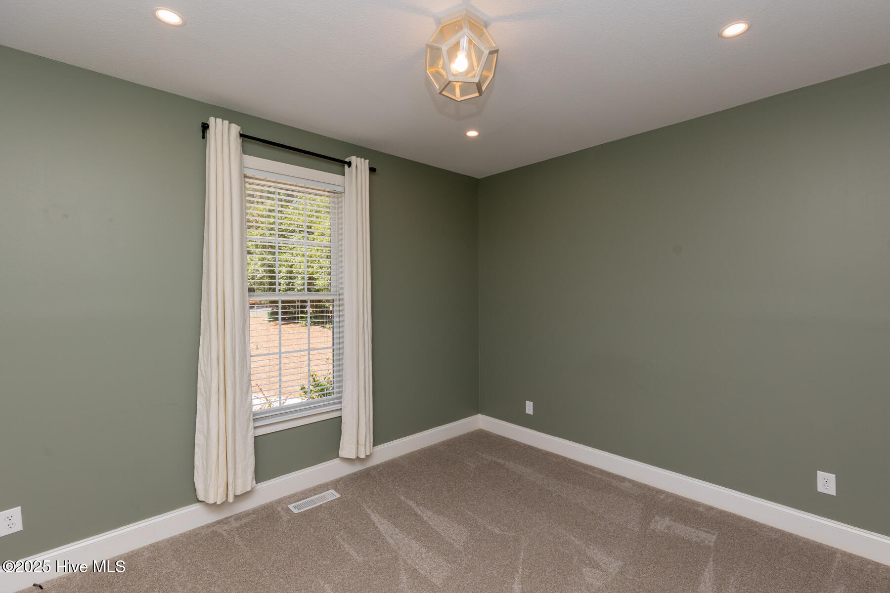 130 Tamarisk Lane