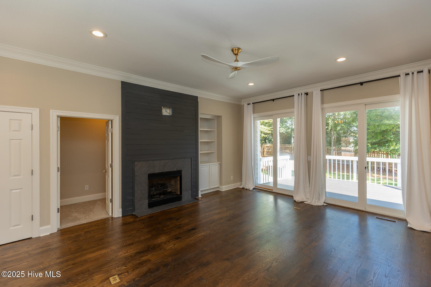 130 Tamarisk Lane