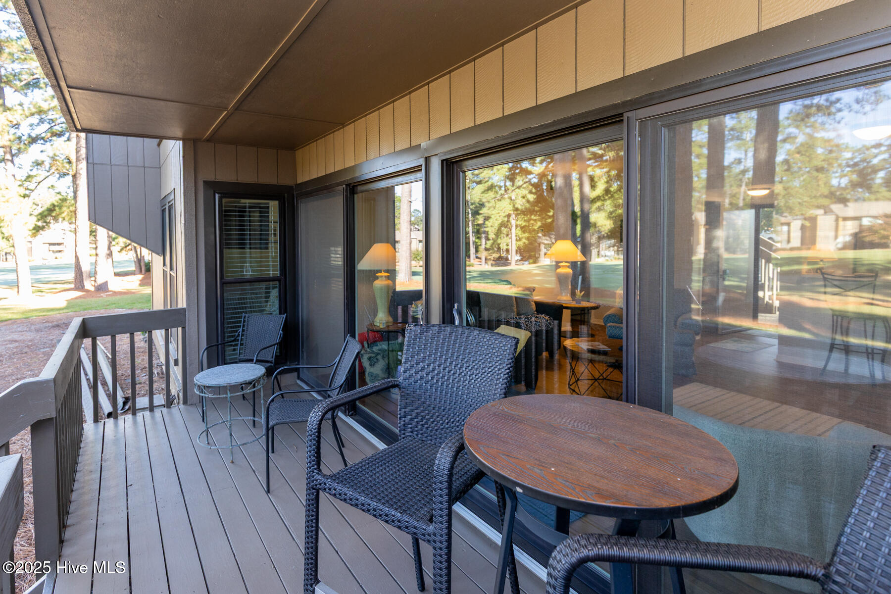 5 Pine Tree Road, 120