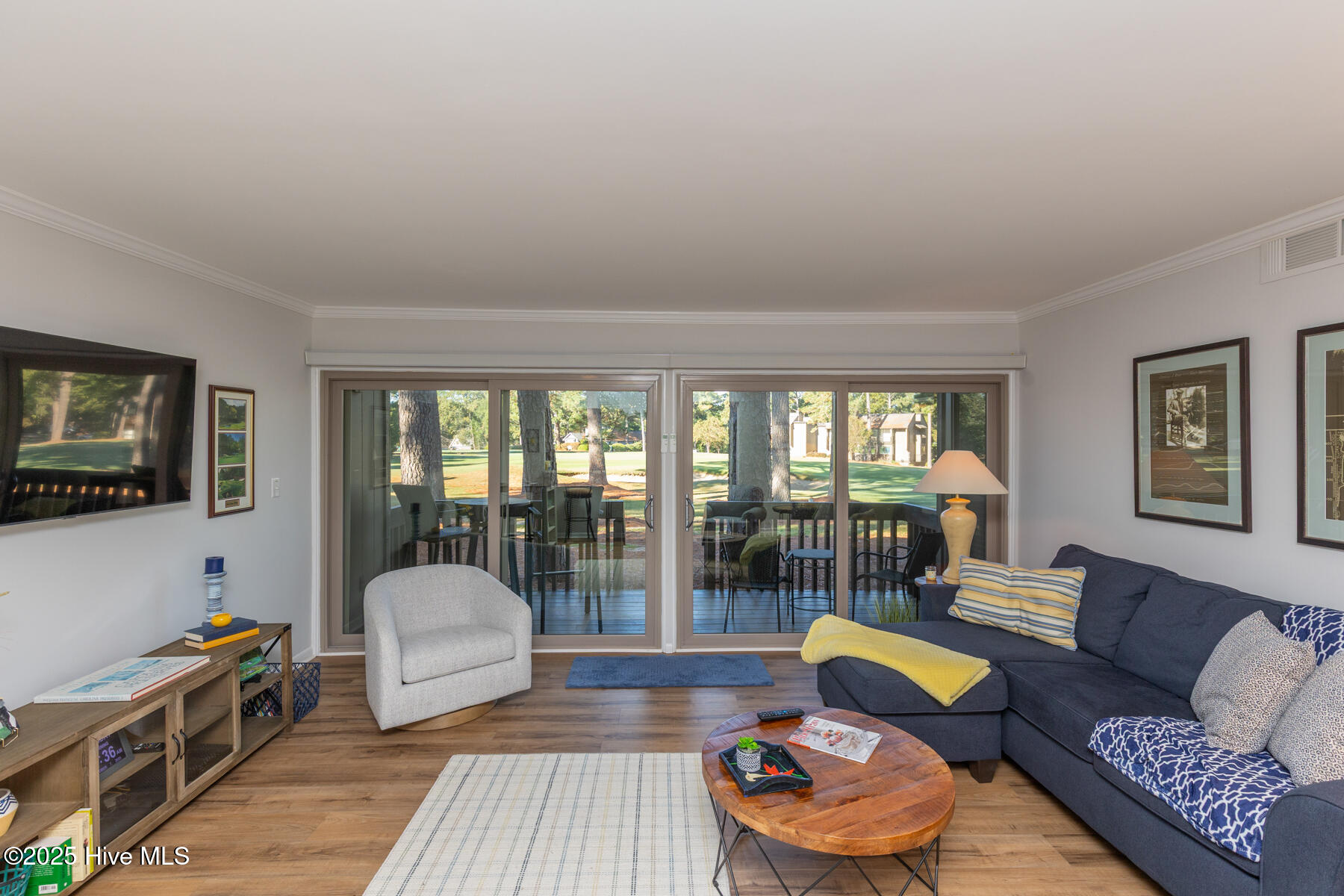 5 Pine Tree Road, 120