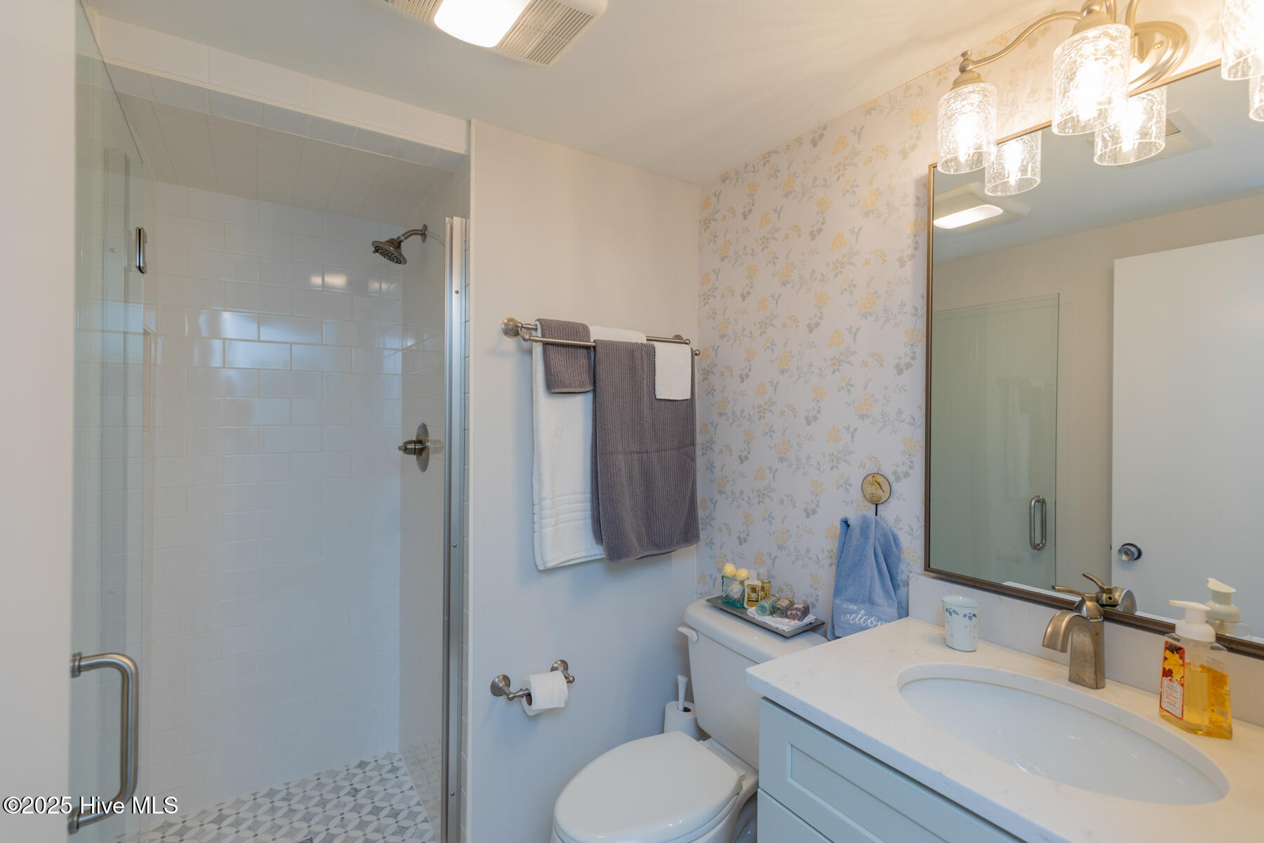 5 Pine Tree Road, 120