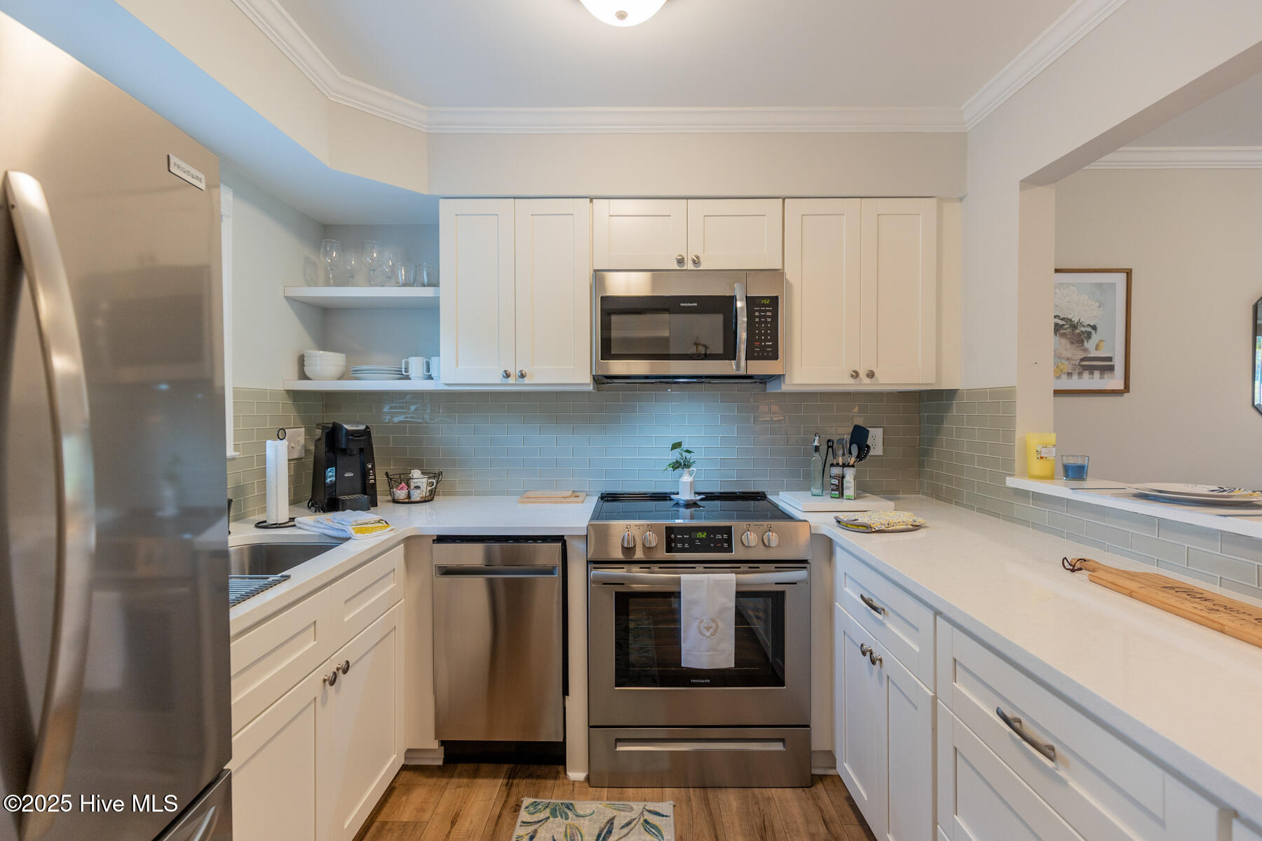 5 Pine Tree Road, 120