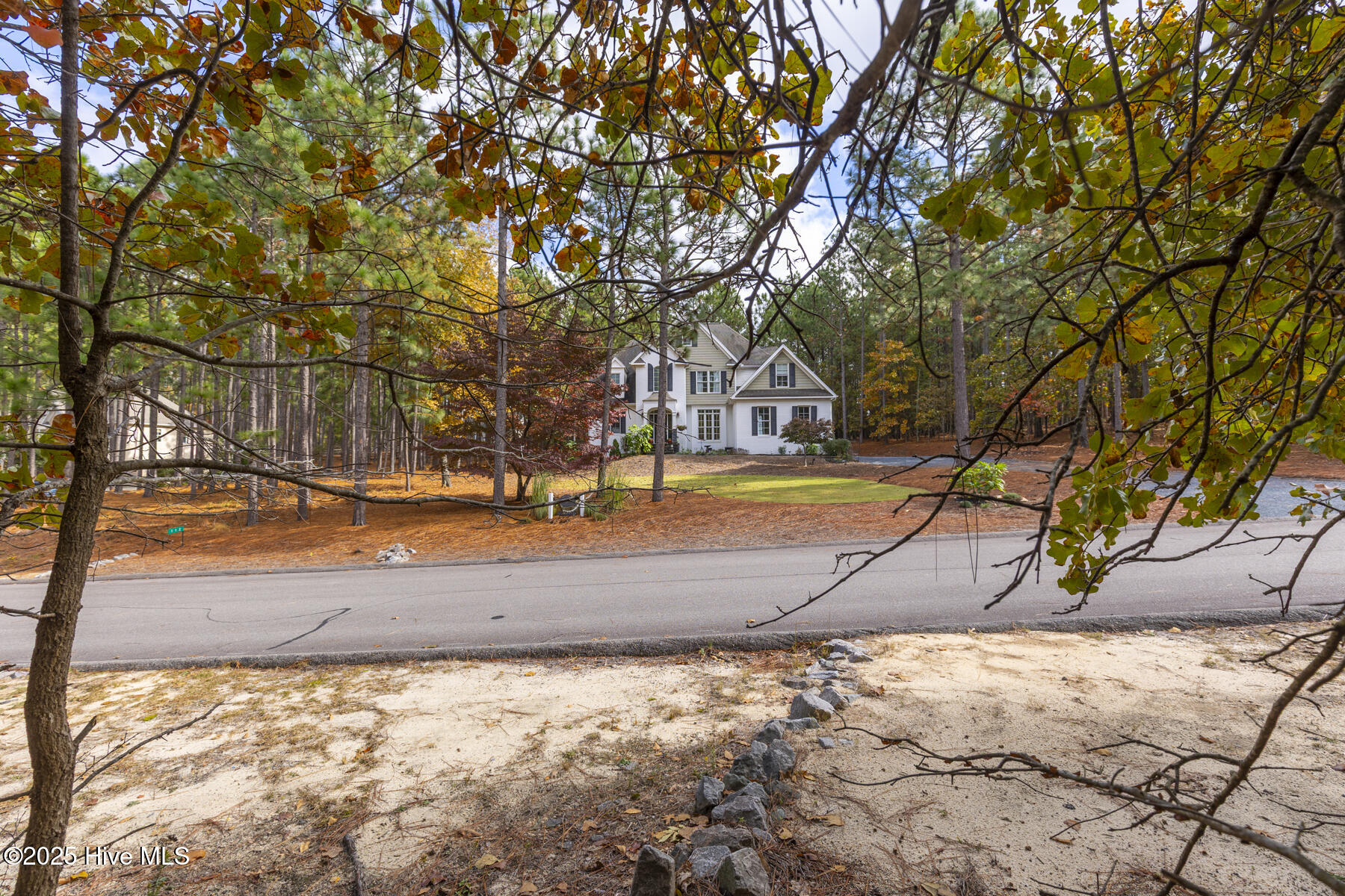 115 5183 James Drive, West End