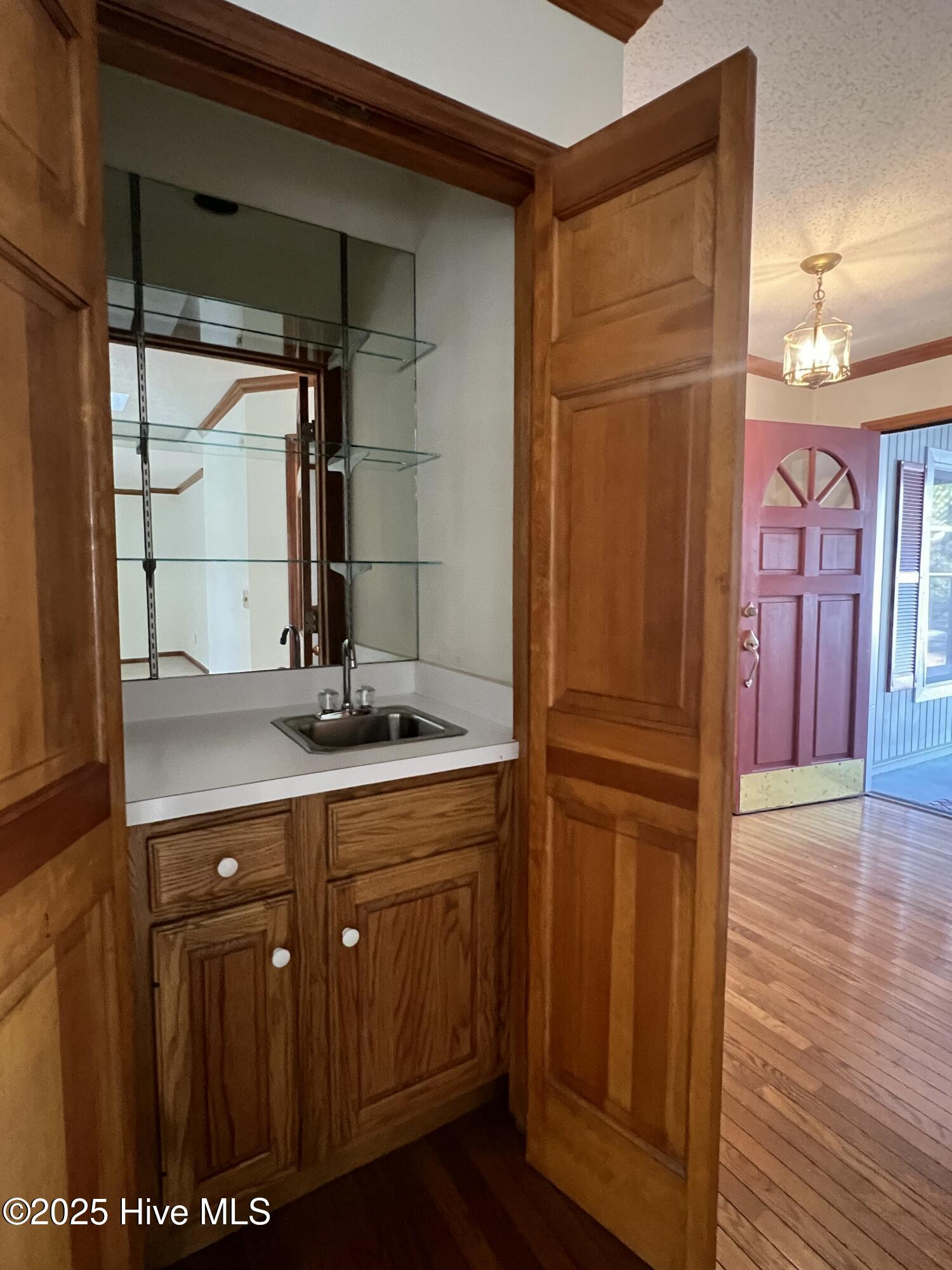 1030 Monticello Drive