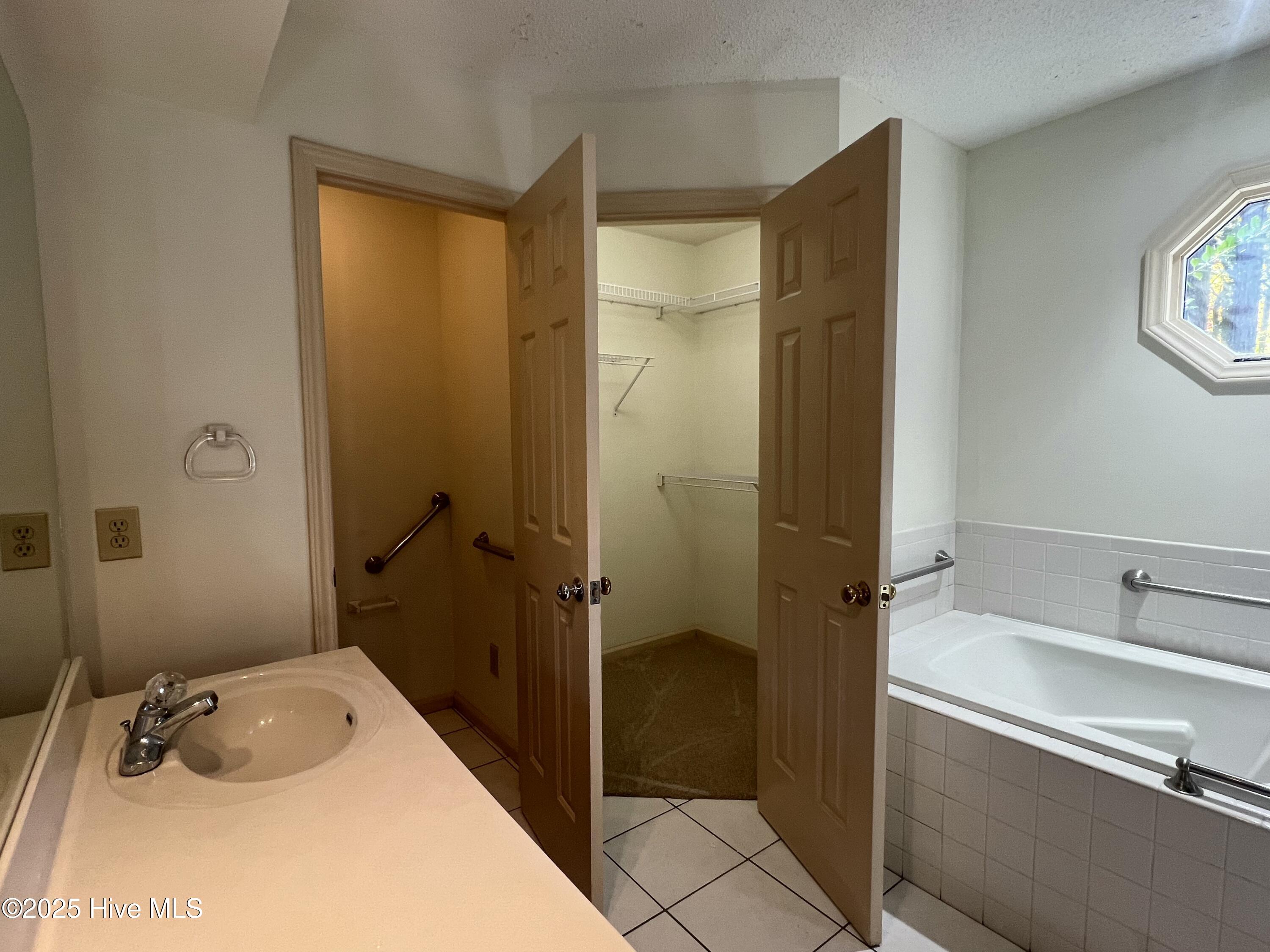 1030 Monticello Drive