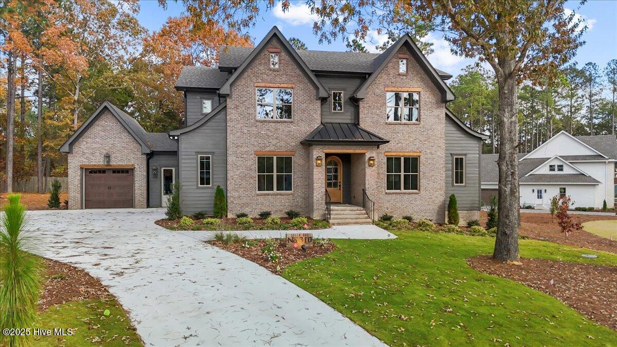 310 Sloan Lane