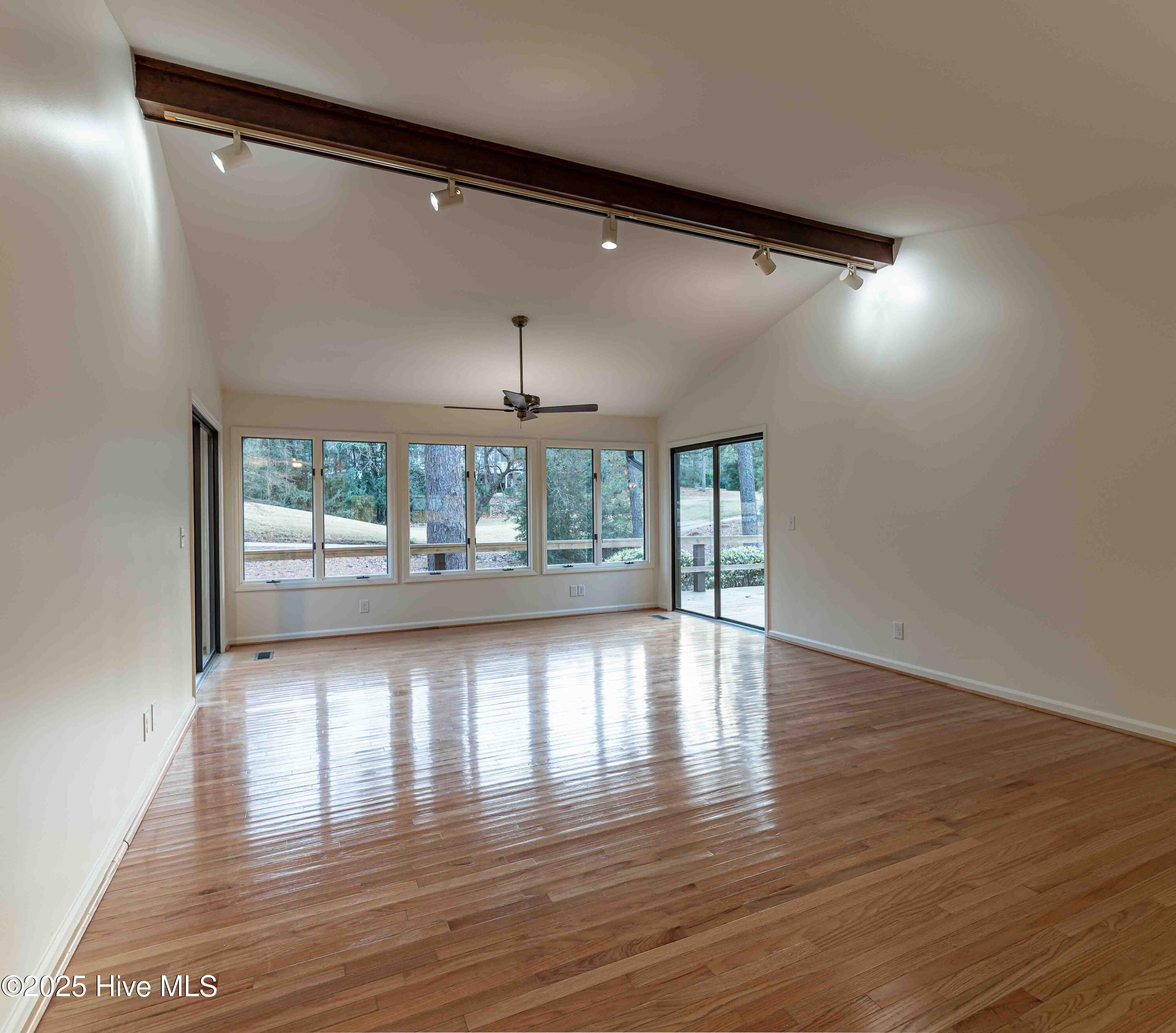 150 Glen Abbey Trail