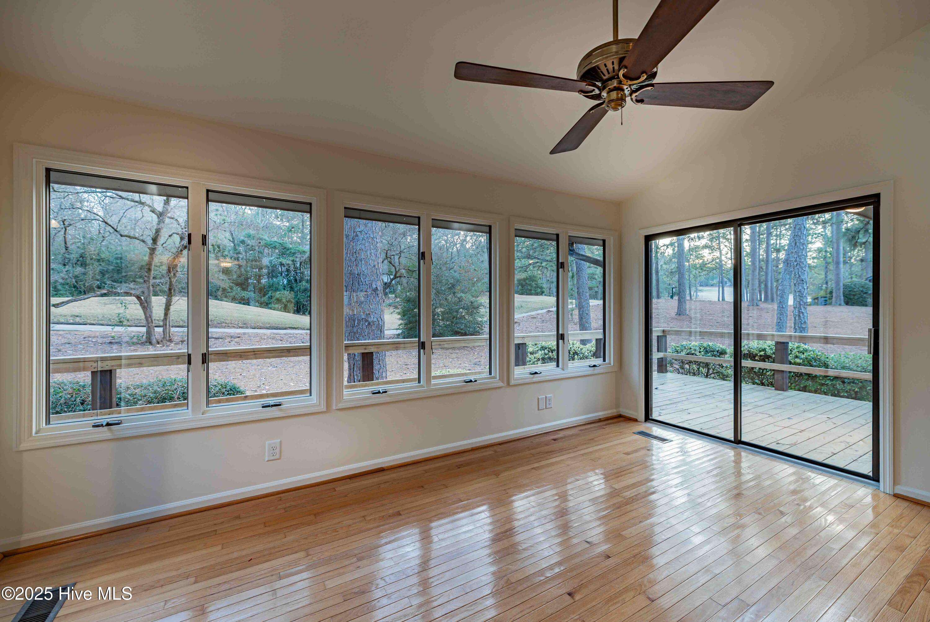 150 Glen Abbey Trail
