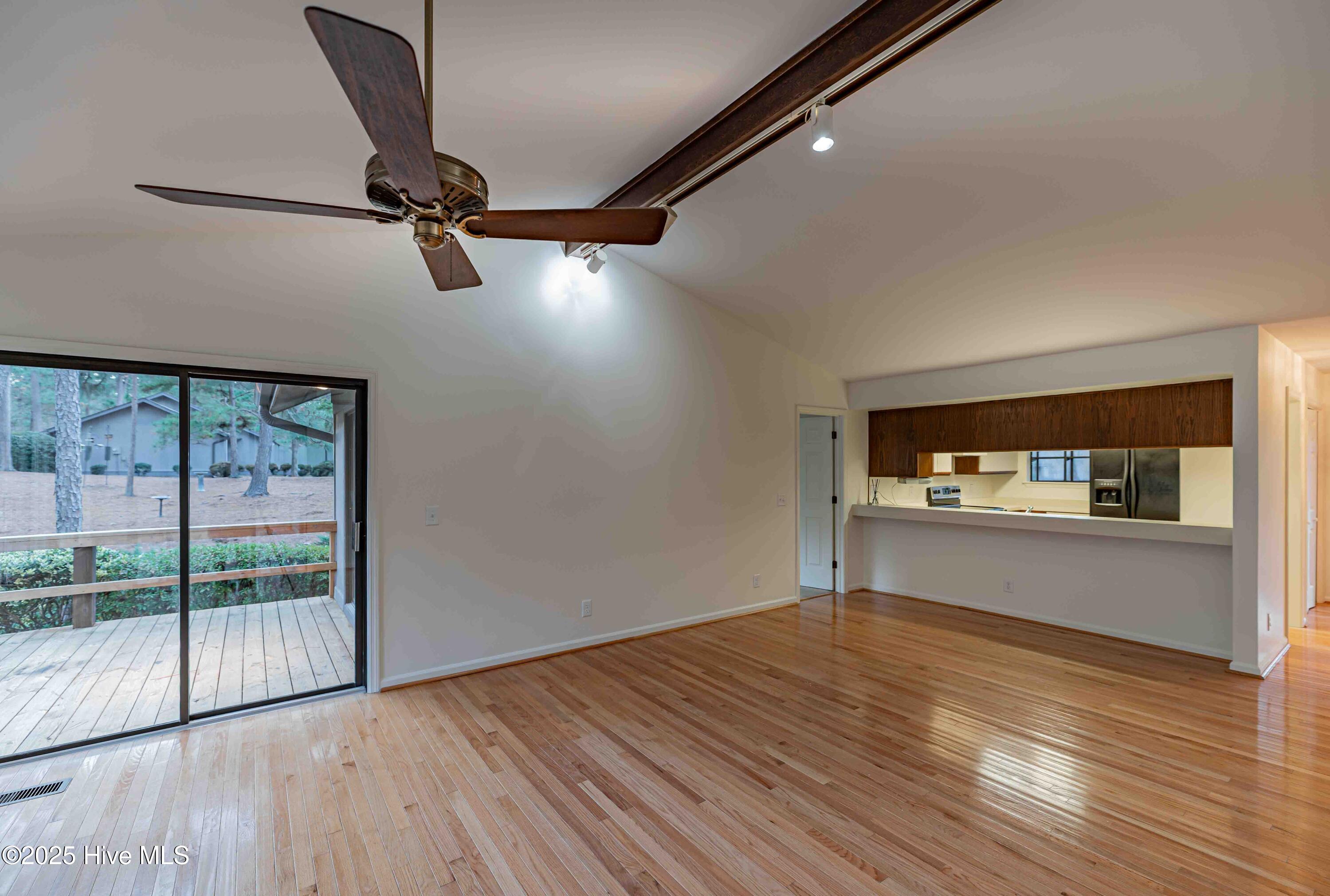 150 Glen Abbey Trail