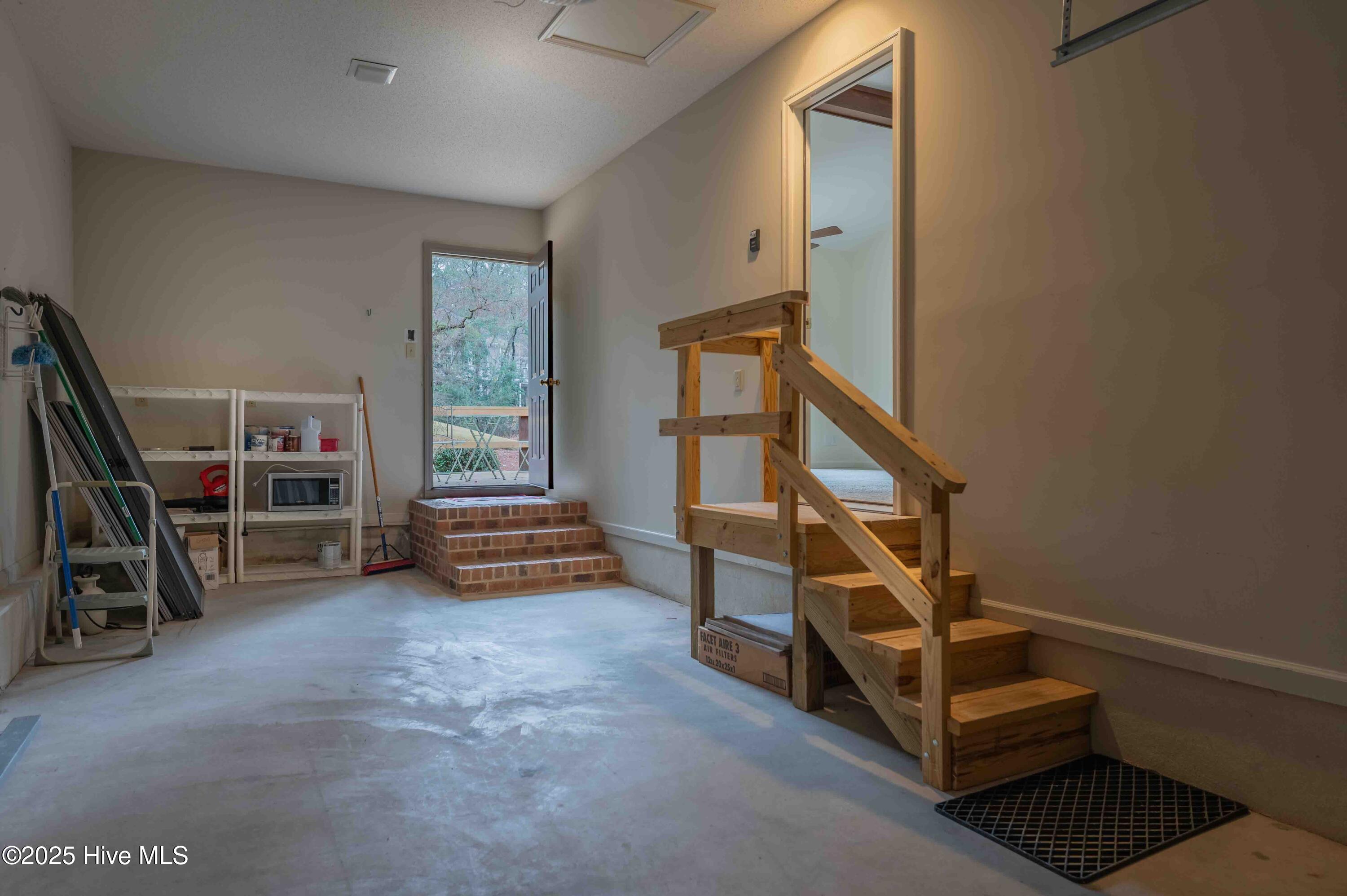 150 Glen Abbey Trail