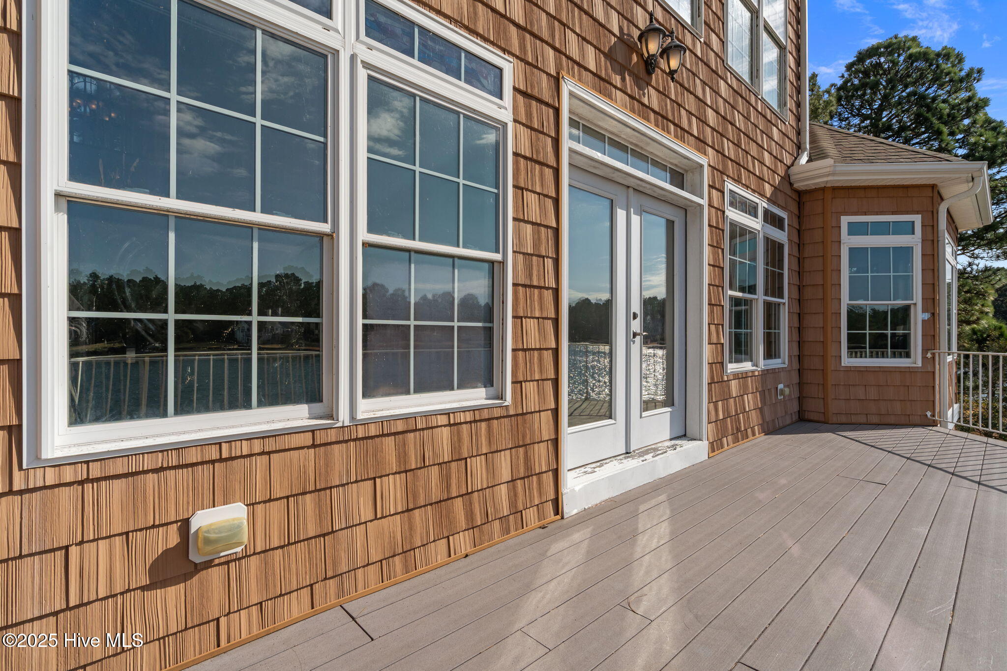 123 Anchor Point