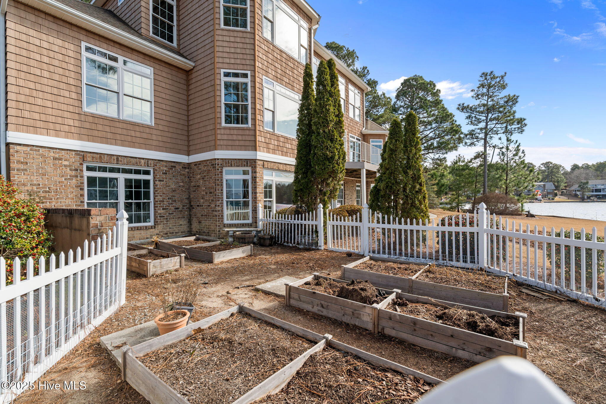 123 Anchor Point