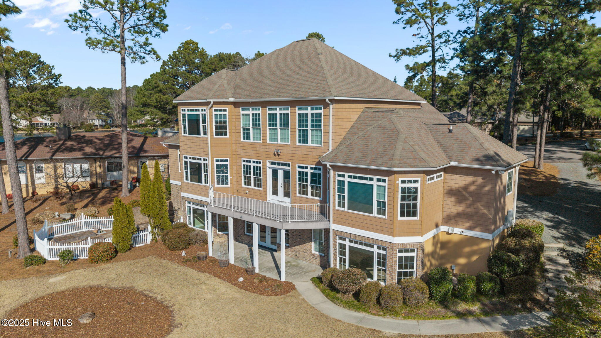 123 Anchor Point