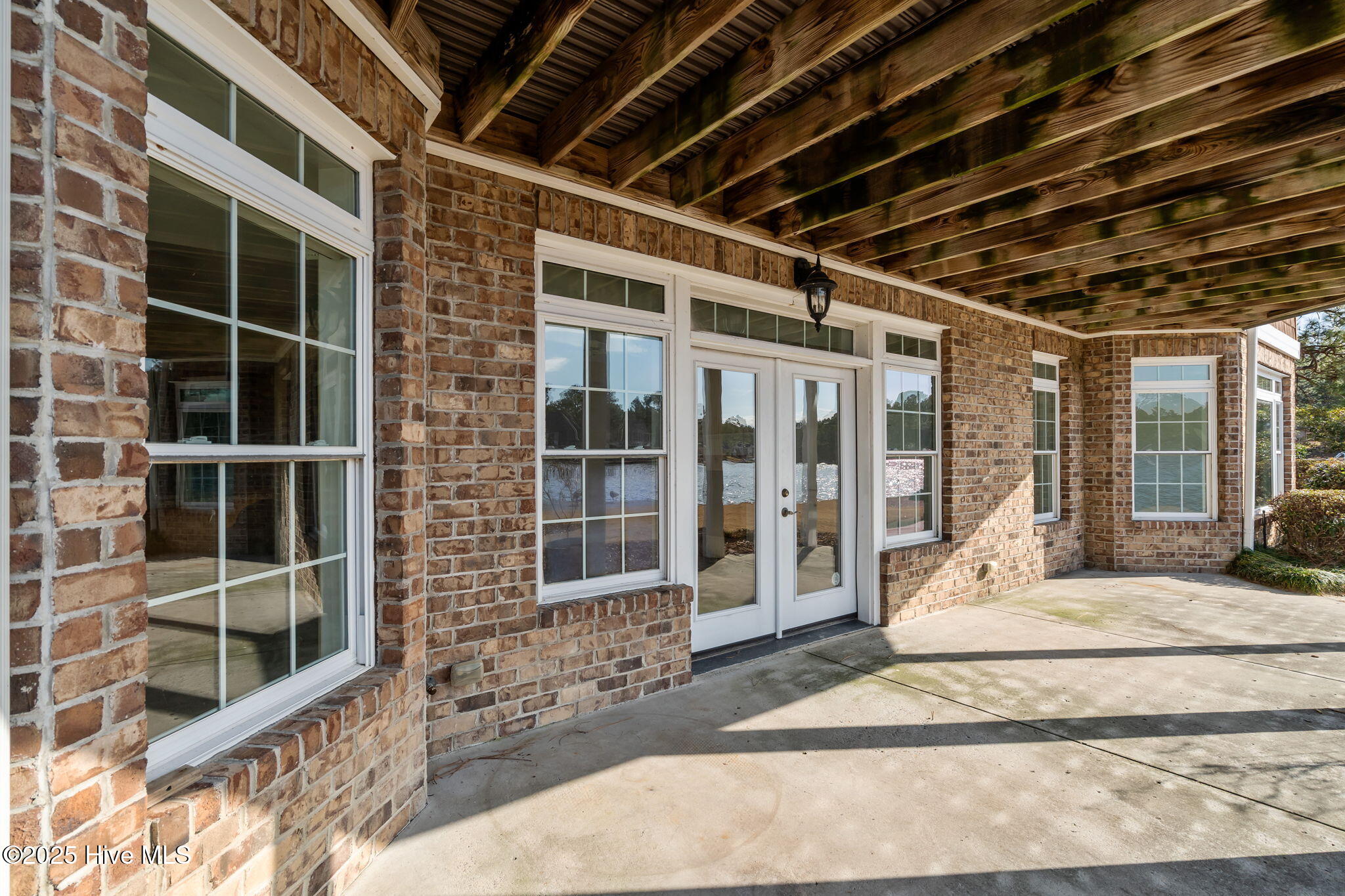 123 Anchor Point