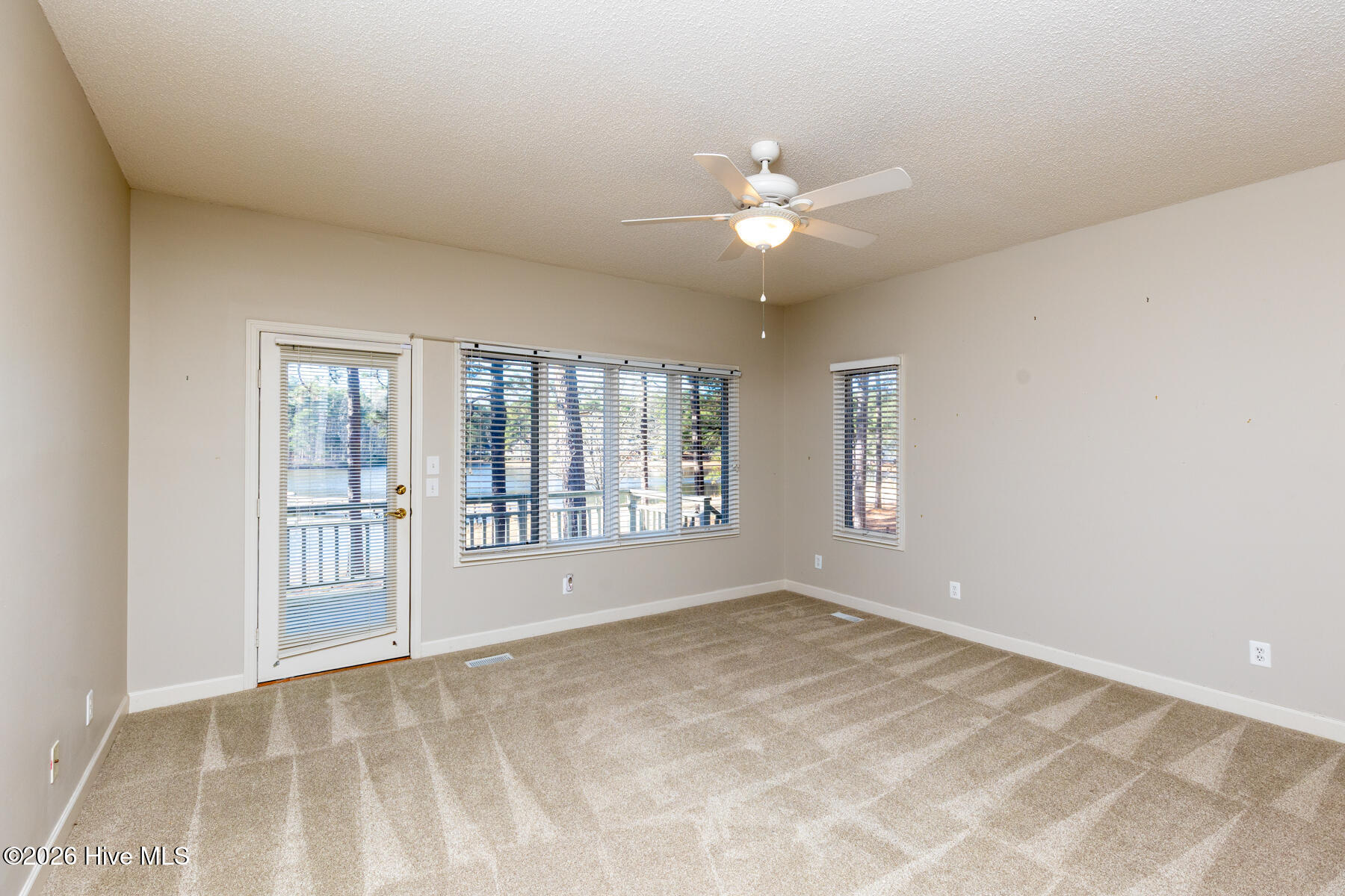 253 Devonshire Avenue W