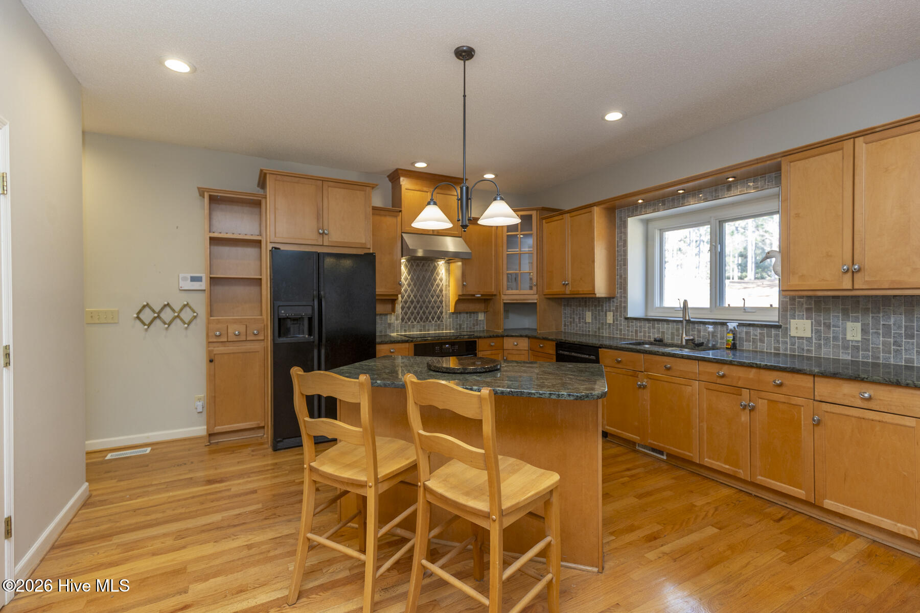 253 Devonshire Avenue W