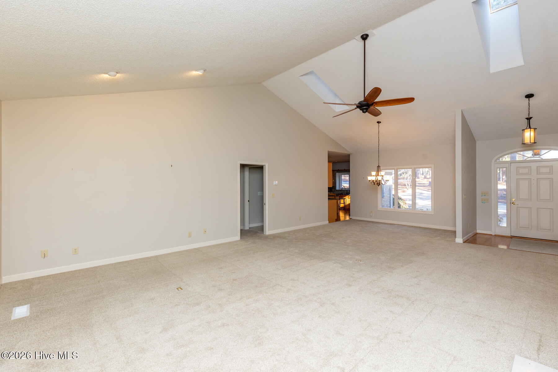 253 Devonshire Avenue W