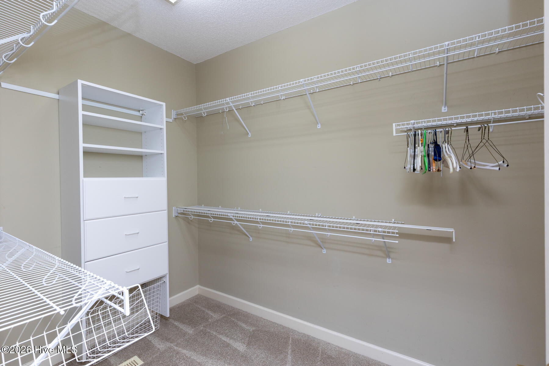 253 Devonshire Avenue W